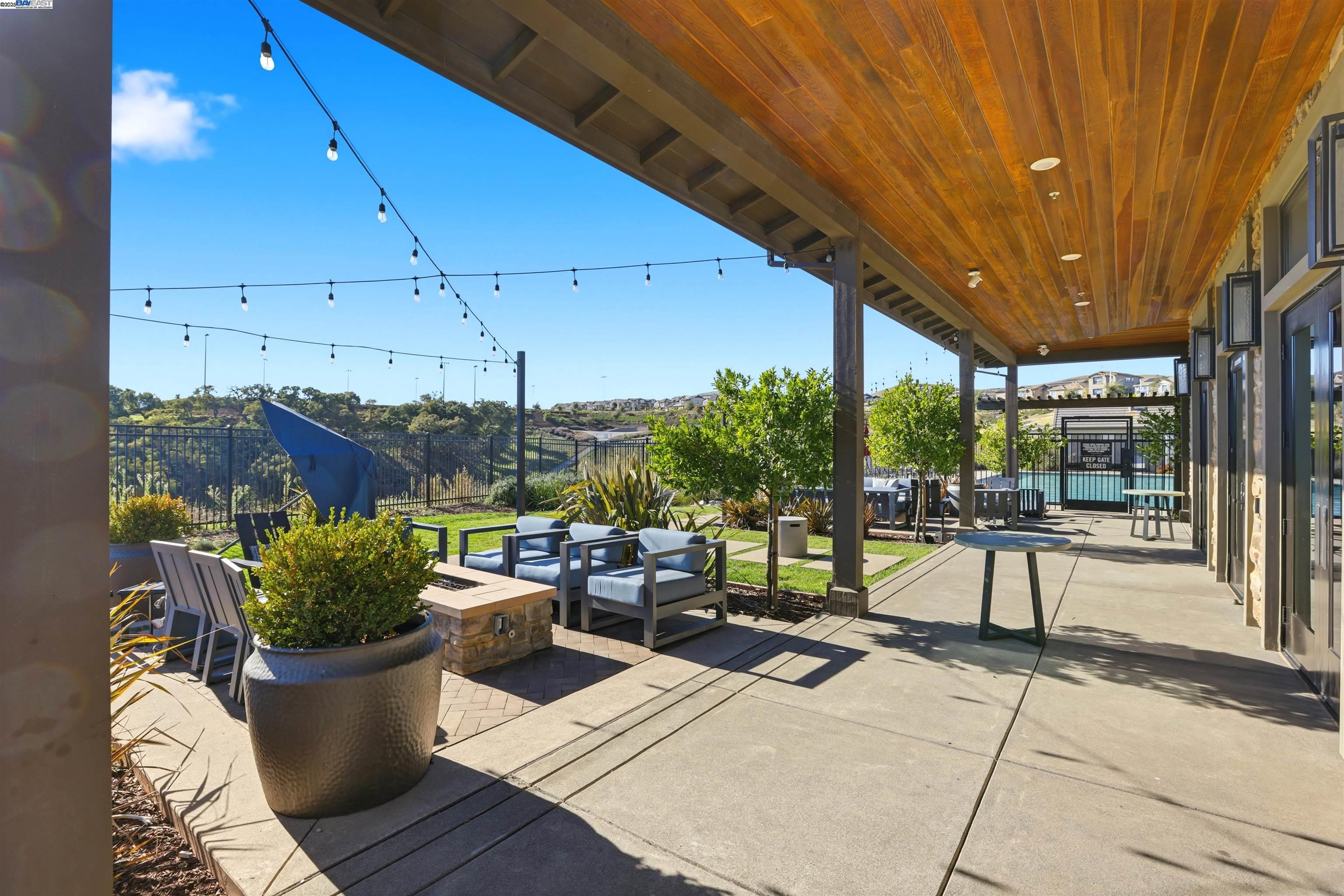 Detail Gallery Image 35 of 42 For 32112 via Vicenza, San Ramon,  CA 94583 - 4 Beds | 3/1 Baths