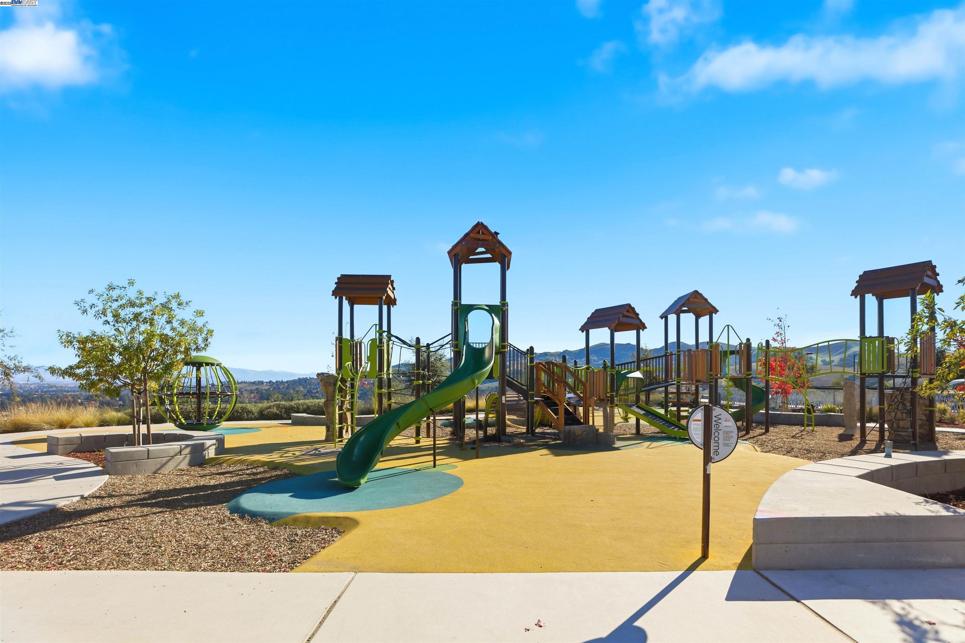 Detail Gallery Image 37 of 42 For 32112 via Vicenza, San Ramon,  CA 94583 - 4 Beds | 3/1 Baths