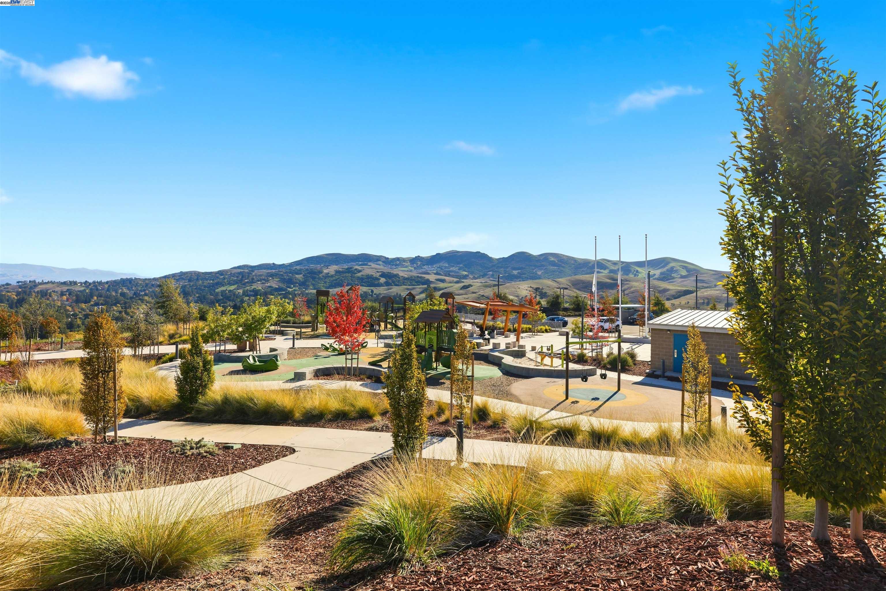 Detail Gallery Image 38 of 42 For 32112 via Vicenza, San Ramon,  CA 94583 - 4 Beds | 3/1 Baths