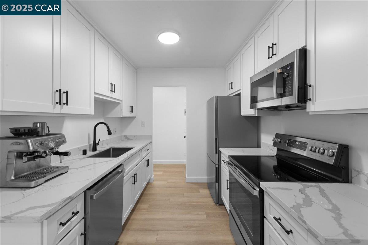 Detail Gallery Image 2 of 31 For 8975 Alcosta Blvd #116,  San Ramon,  CA 94583 - 1 Beds | 1 Baths