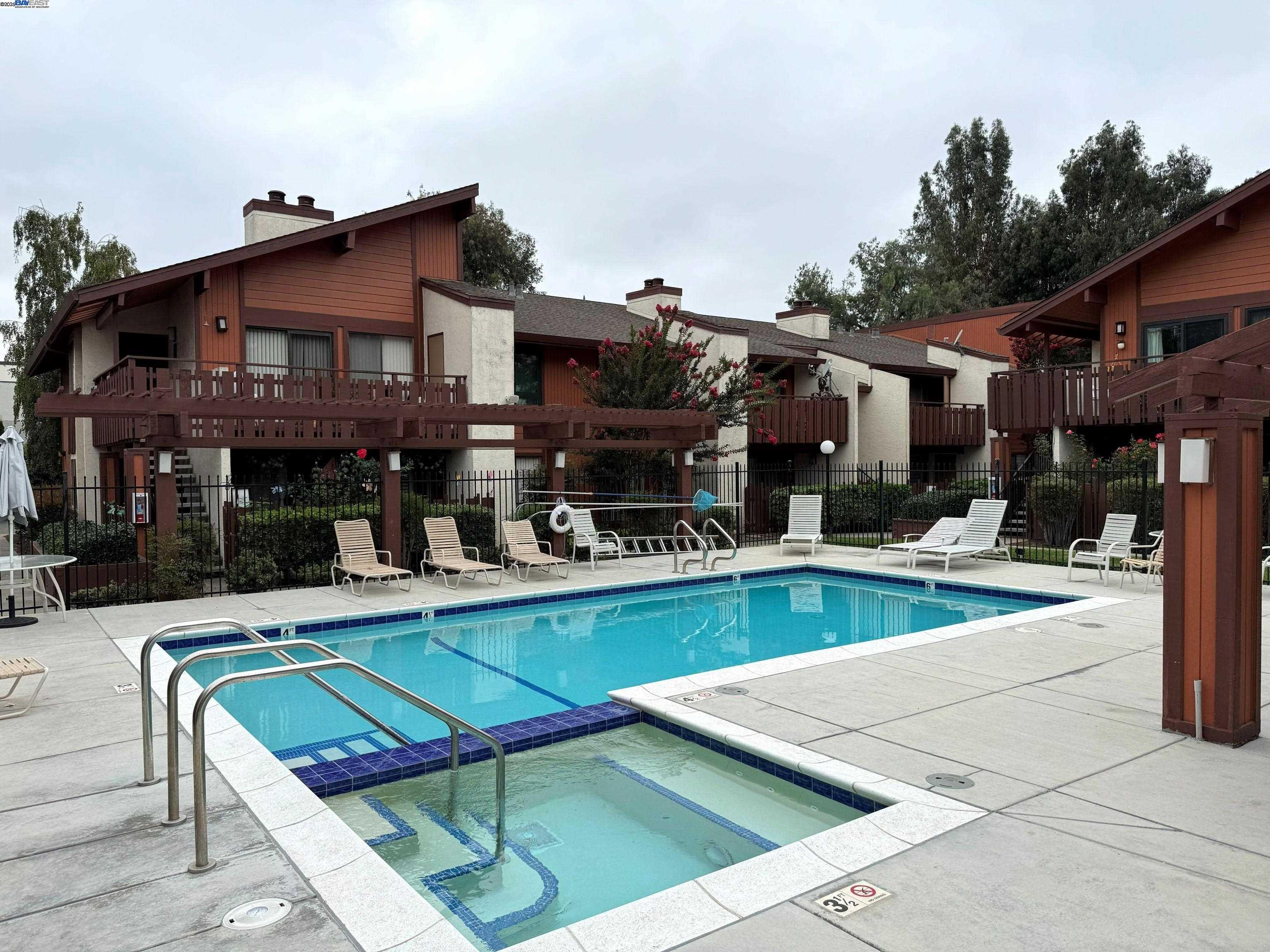 Photo #10: 41115078 Listing: Photo #10