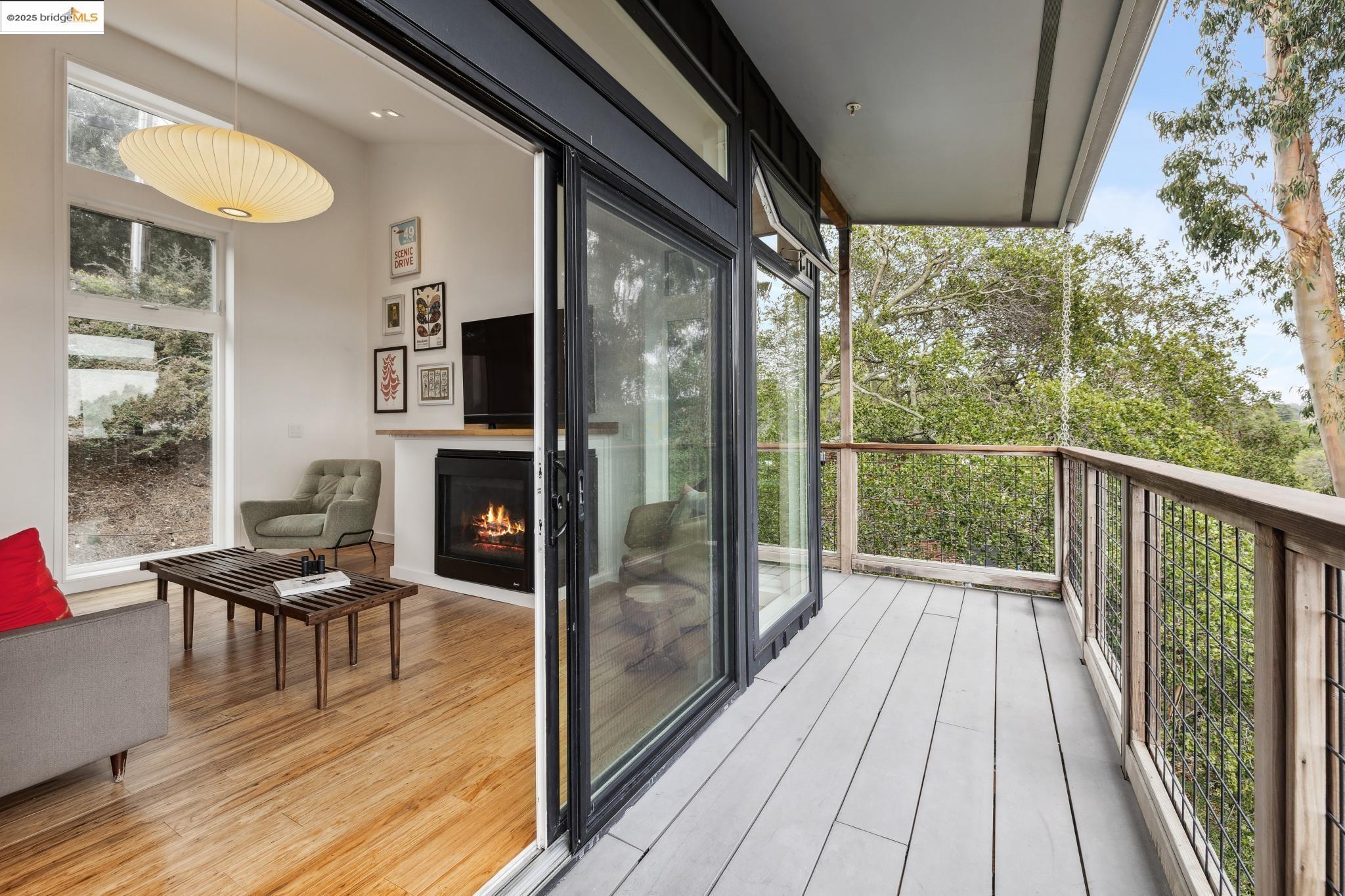 Detail Gallery Image 18 of 60 For 4520 Saint Andrews Road, Oakland,  CA 94605 - 3 Beds | 1/1 Baths