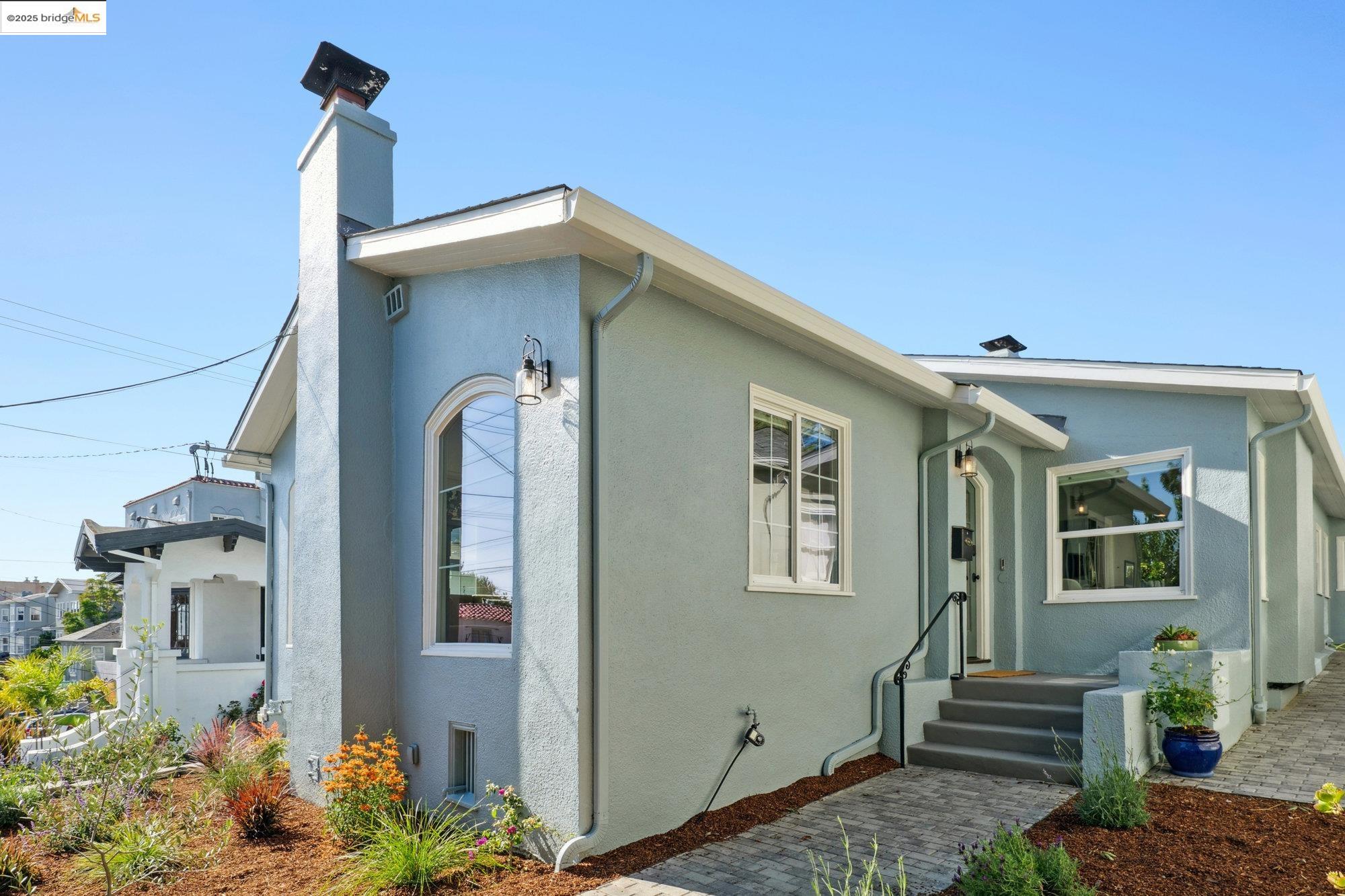 Front Image Thumbnail for EB41115096