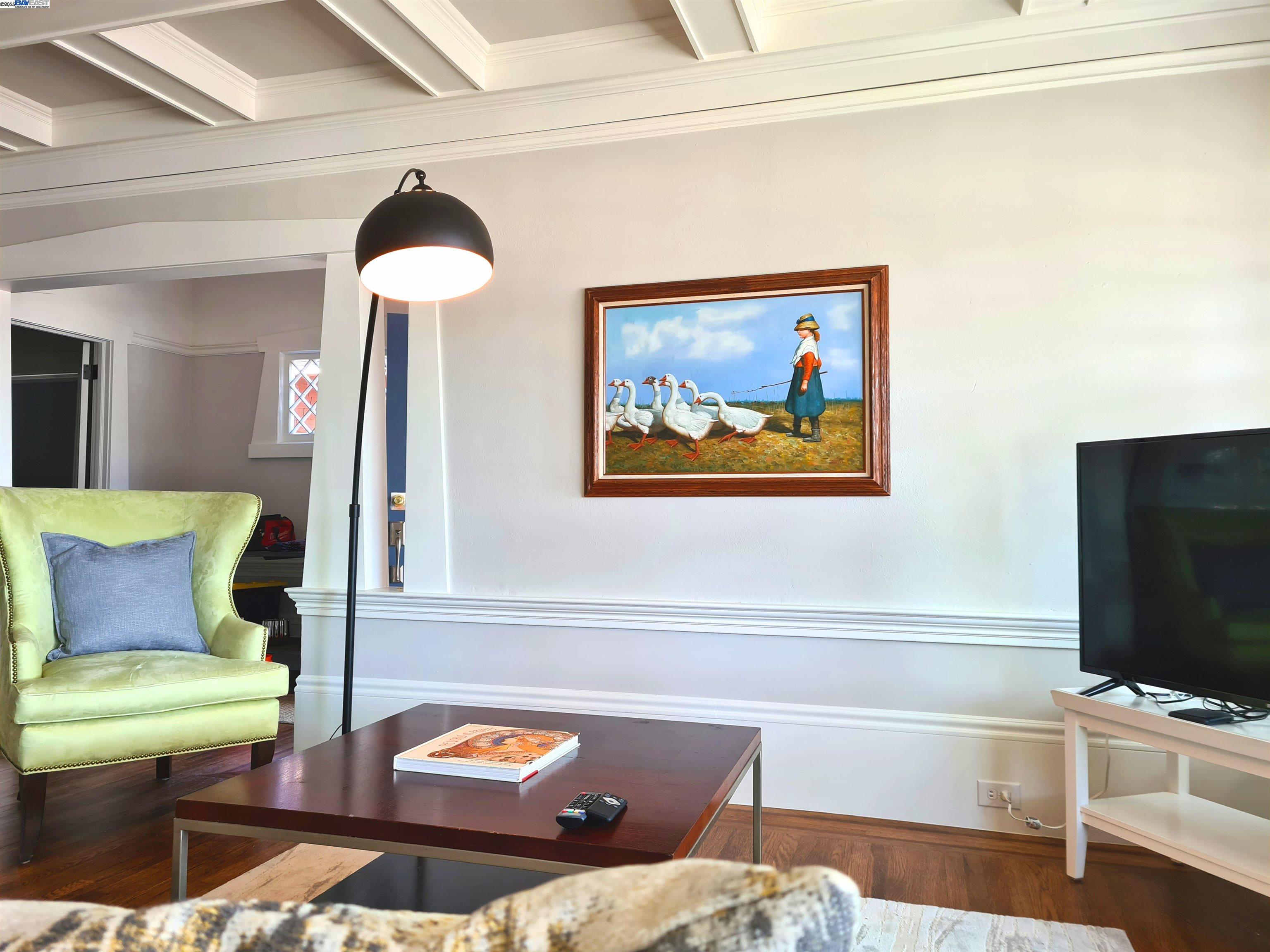 Detail Gallery Image 5 of 50 For 3103 Central, Alameda,  CA 94501 - 4 Beds | 3/1 Baths