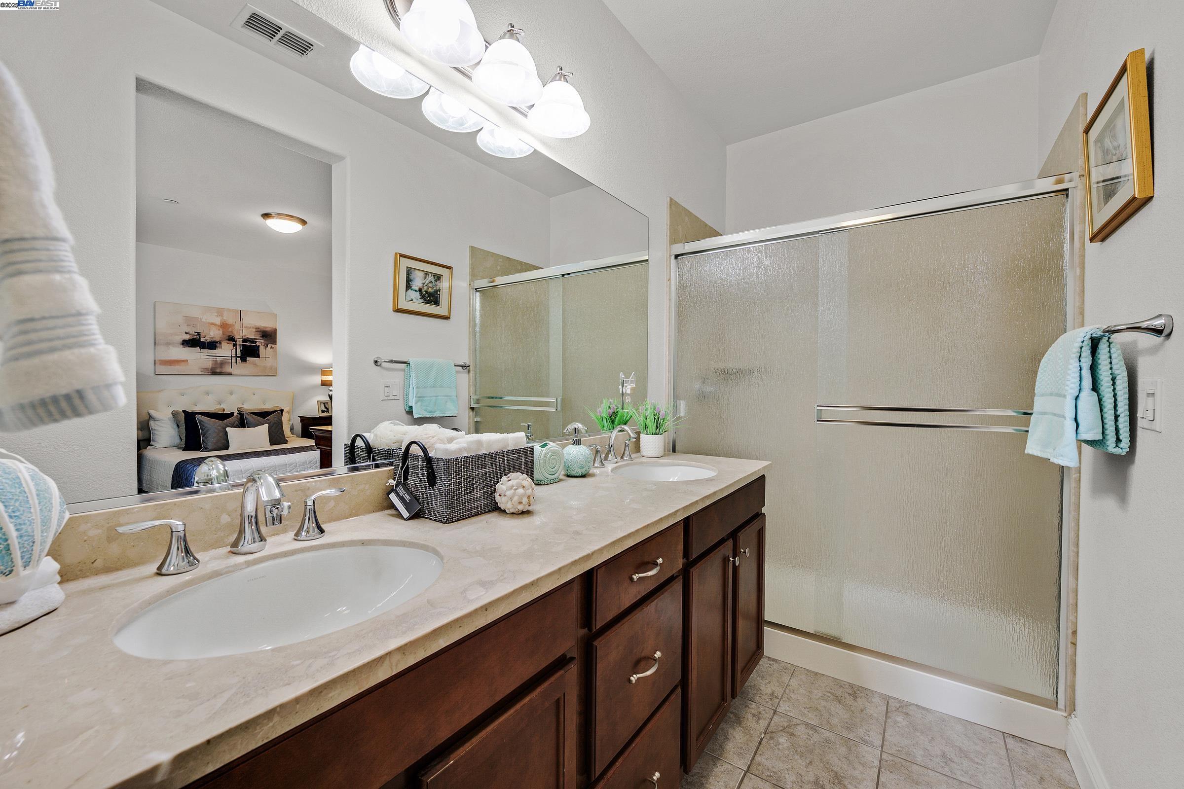 Detail Gallery Image 21 of 44 For 589 Staley Ave, Hayward,  CA 94541 - 2 Beds | 2/1 Baths