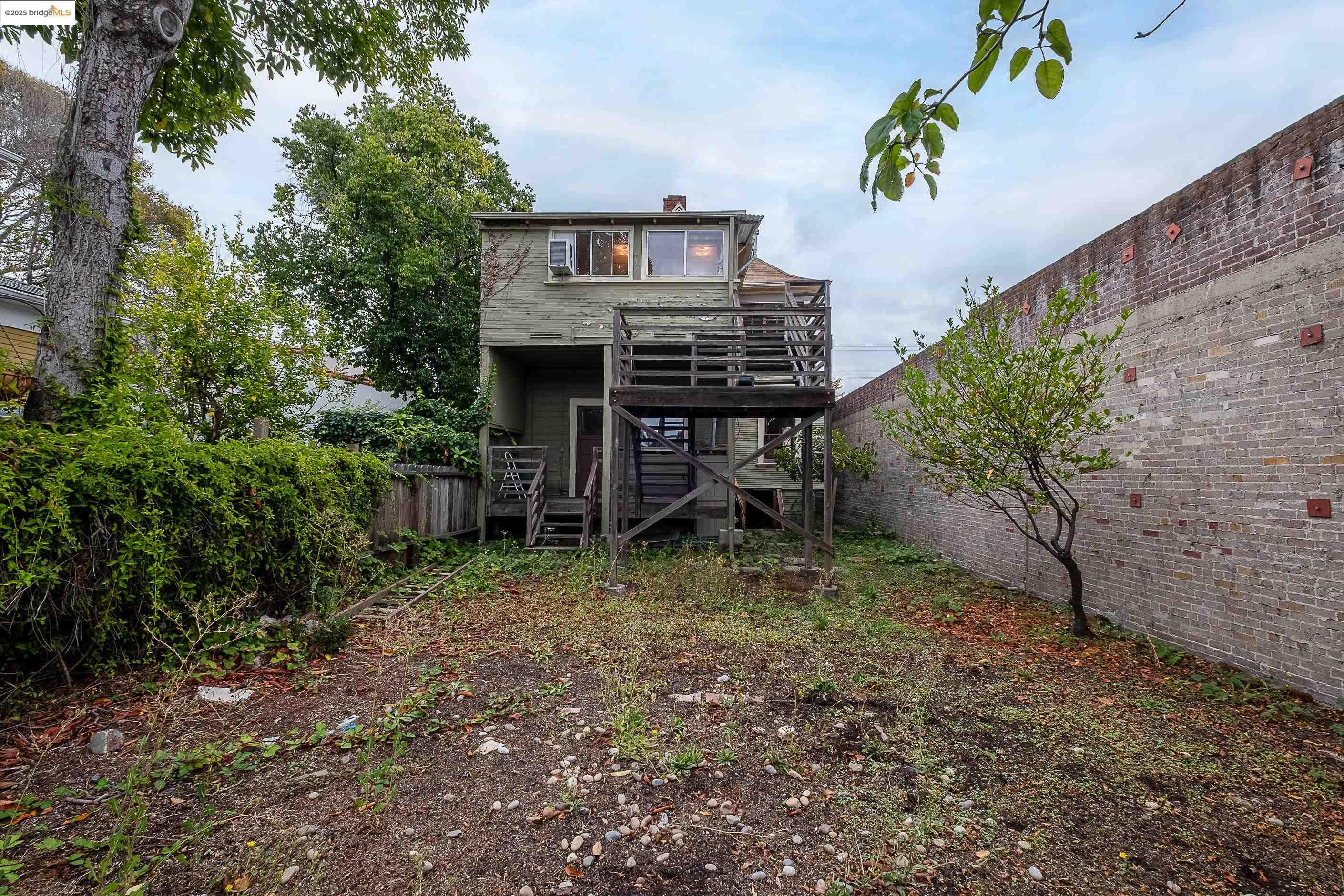 3048 Shattuck
