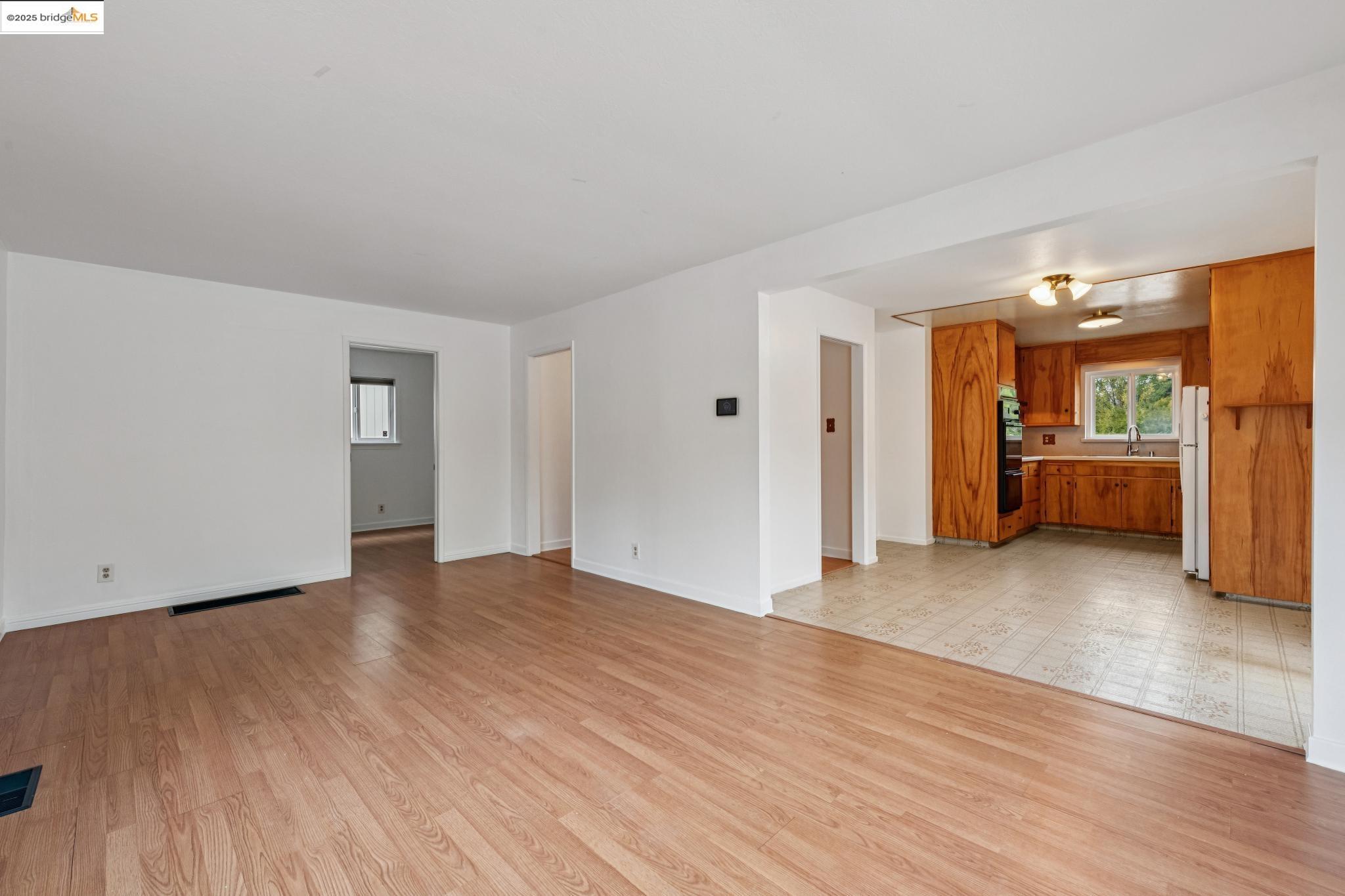 Detail Gallery Image 11 of 41 For 7553 Stockton Ave., El Cerrito,  CA 94530 - 3 Beds | 3 Baths