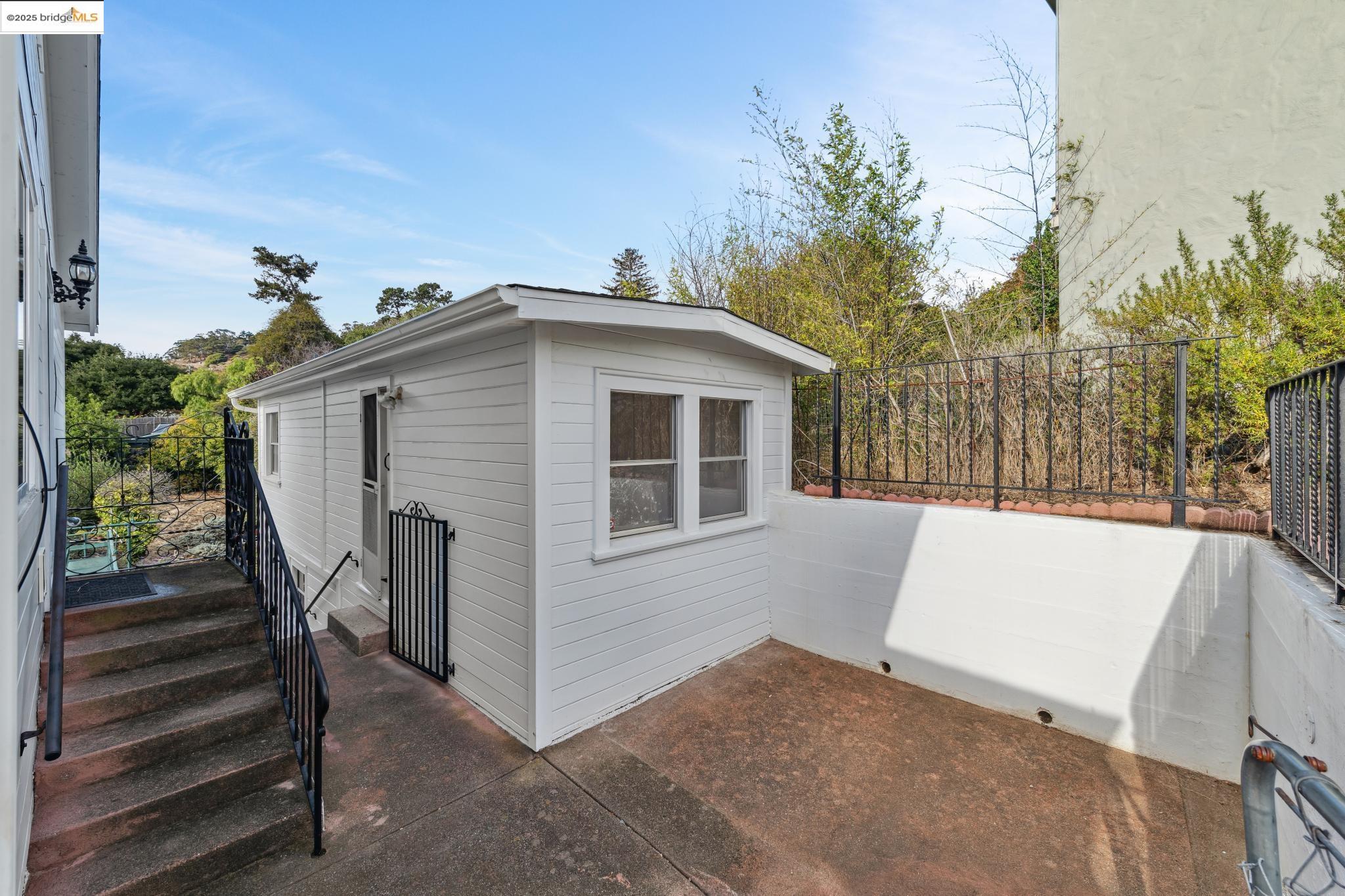 Detail Gallery Image 25 of 49 For 7553 Stockton Ave., El Cerrito,  CA 94530 - 3 Beds | 3 Baths