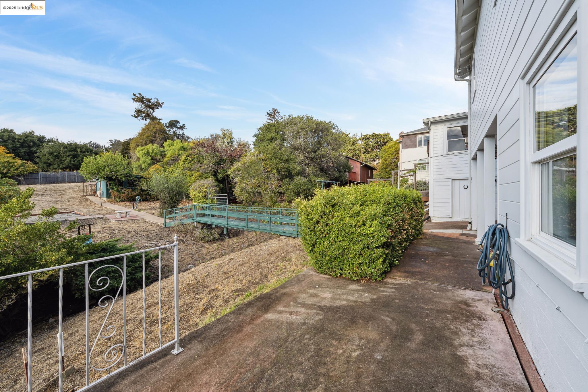 Detail Gallery Image 37 of 49 For 7553 Stockton Ave., El Cerrito,  CA 94530 - 3 Beds | 3 Baths