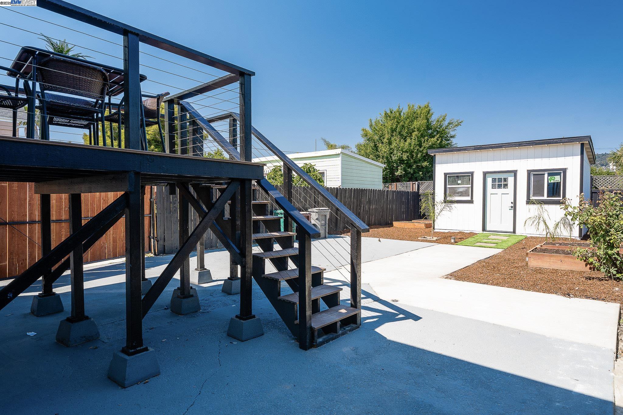 Detail Gallery Image 39 of 41 For 3708 Lyon Ave, Oakland,  CA 94601 - 2 Beds | 2 Baths