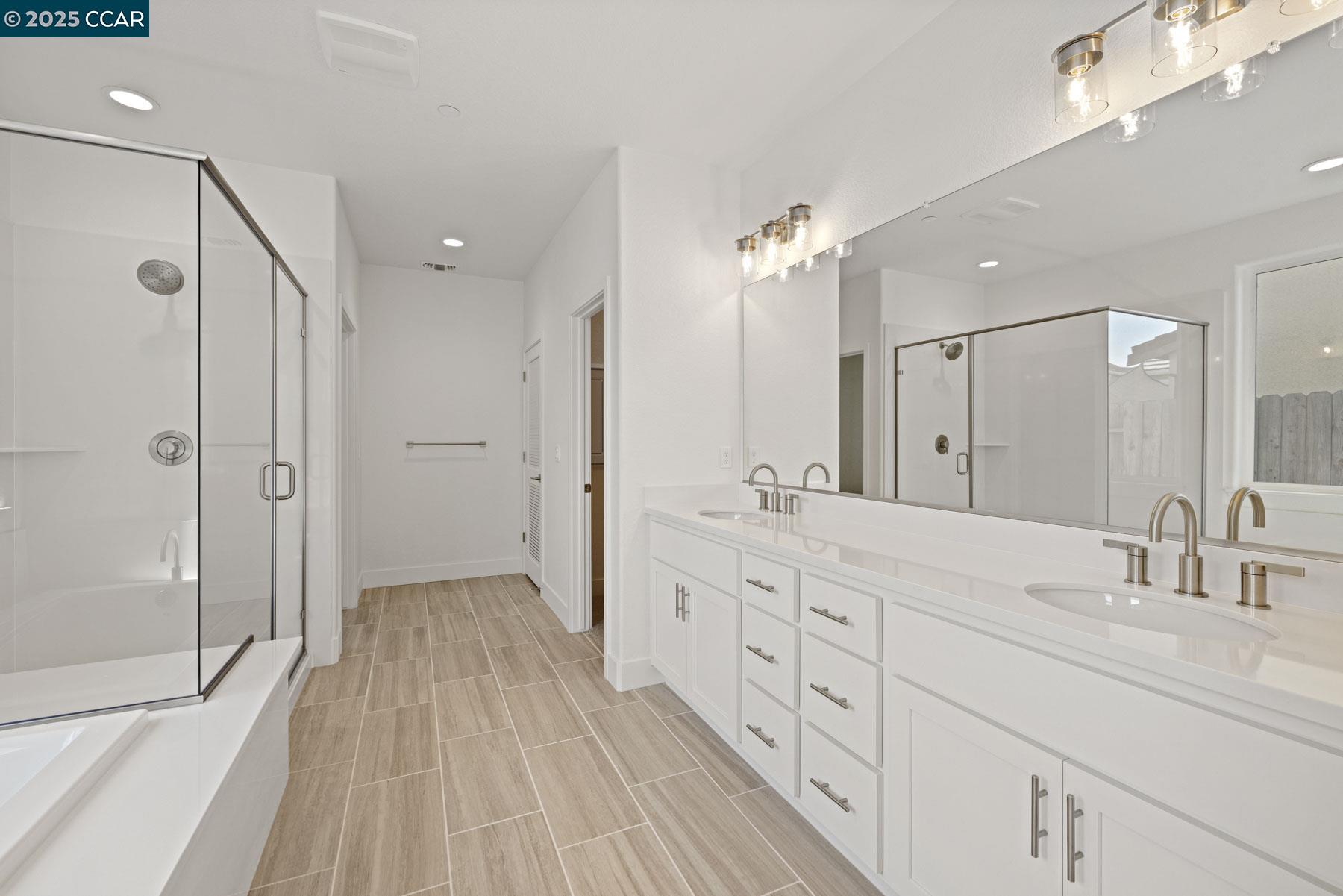 Detail Gallery Image 22 of 39 For 127 Bodega Drive, Lodi,  CA 95240-0000 - 4 Beds | 2/1 Baths