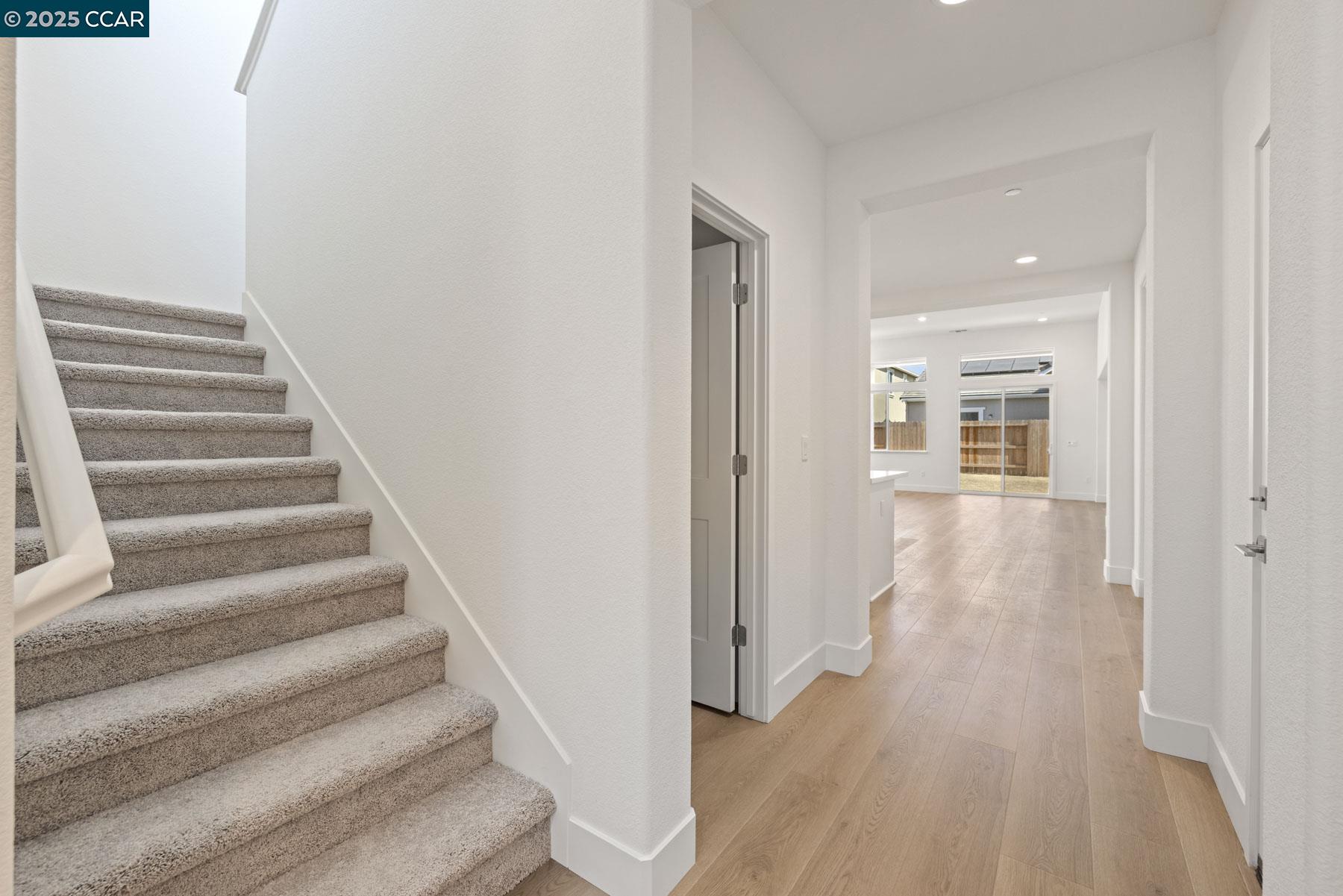 Detail Gallery Image 7 of 39 For 127 Bodega Drive, Lodi,  CA 95240-0000 - 4 Beds | 2/1 Baths