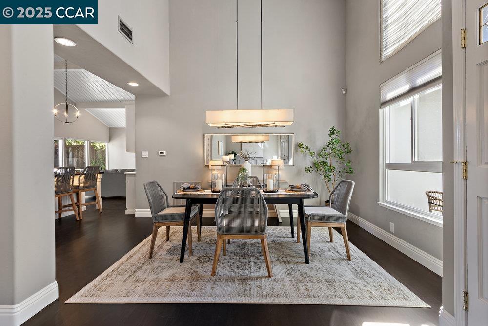 Detail Gallery Image 14 of 59 For 1910 Morello Ave, Pleasant Hill,  CA 94523 - 4 Beds | 2 Baths