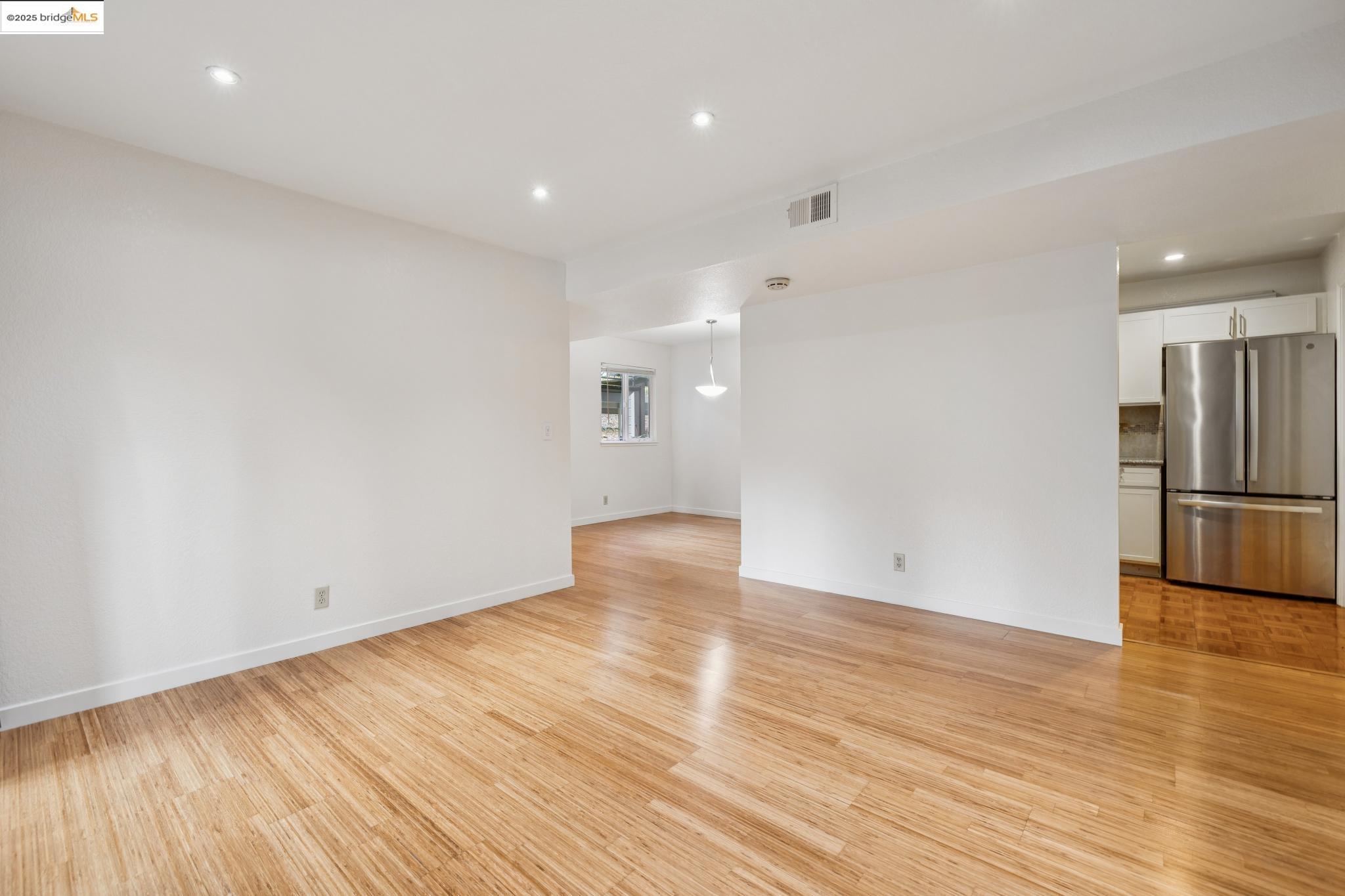 Photo #6: 41115147 Listing 