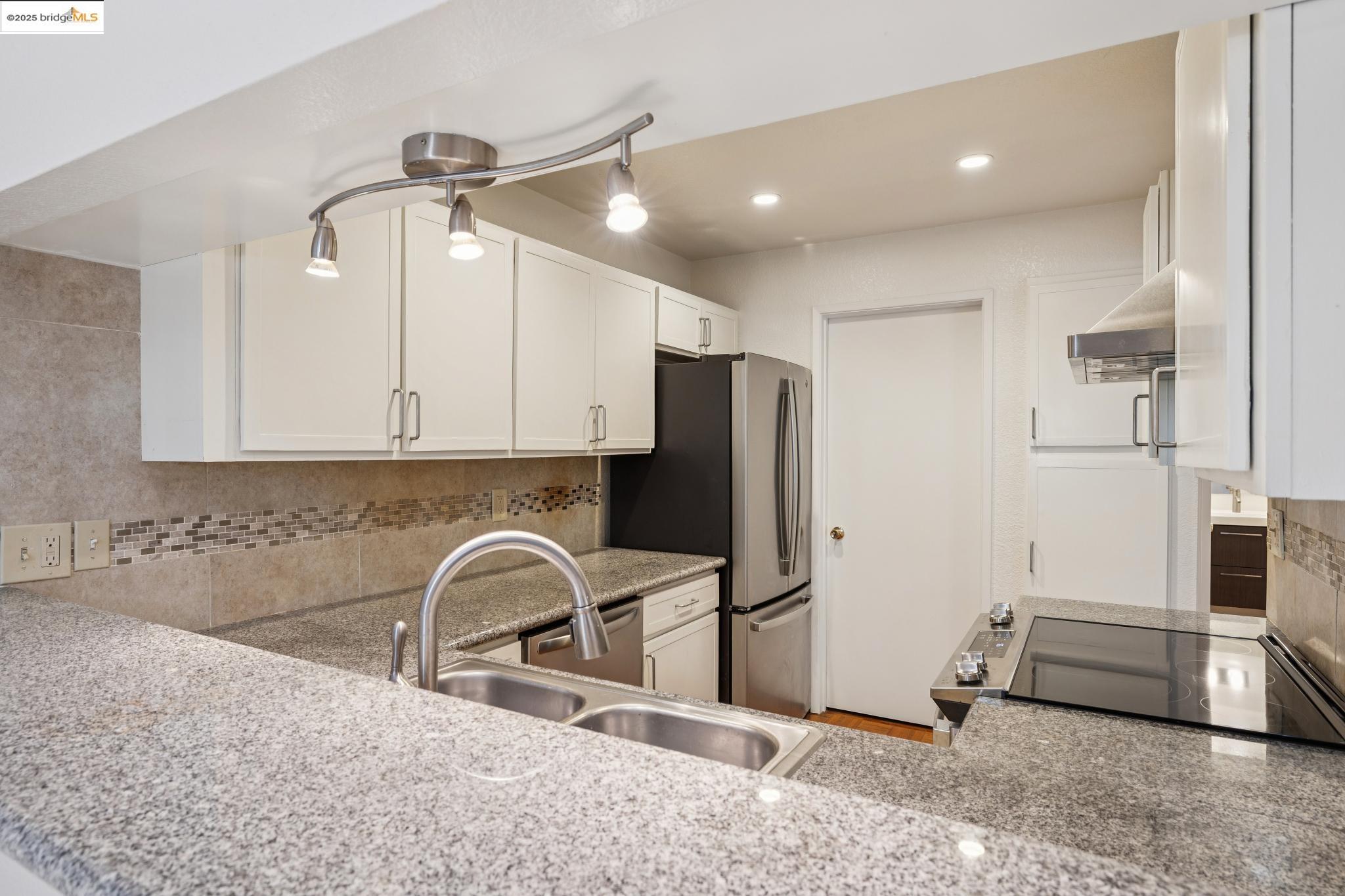 Photo #9: 41115147 Listing: Photo #9