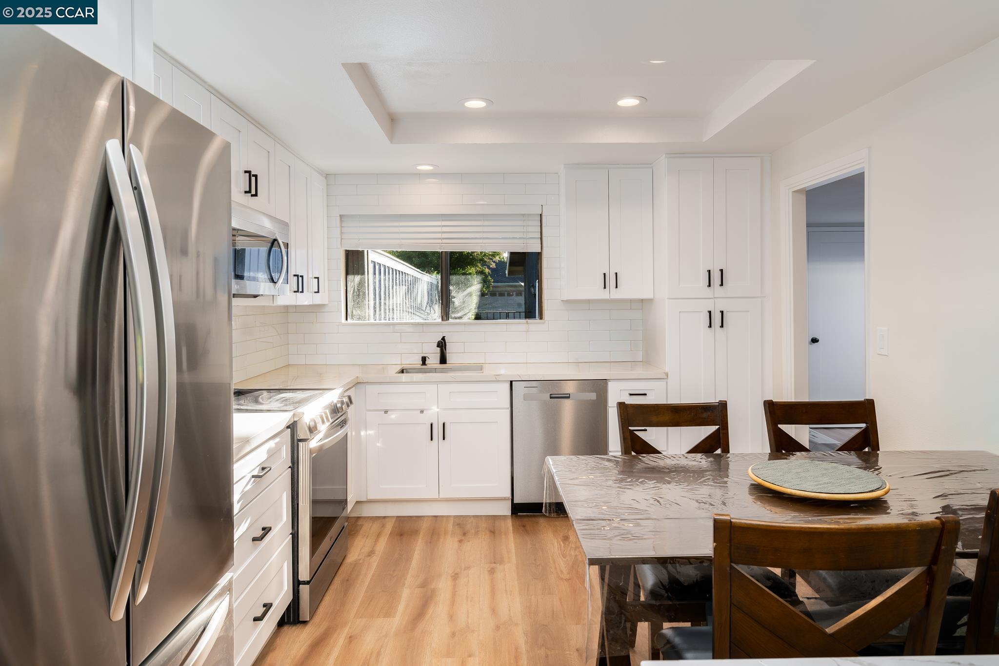 Detail Gallery Image 14 of 31 For 1942 Rancho Verde Circle E, Danville,  CA 94526 - 3 Beds | 2 Baths