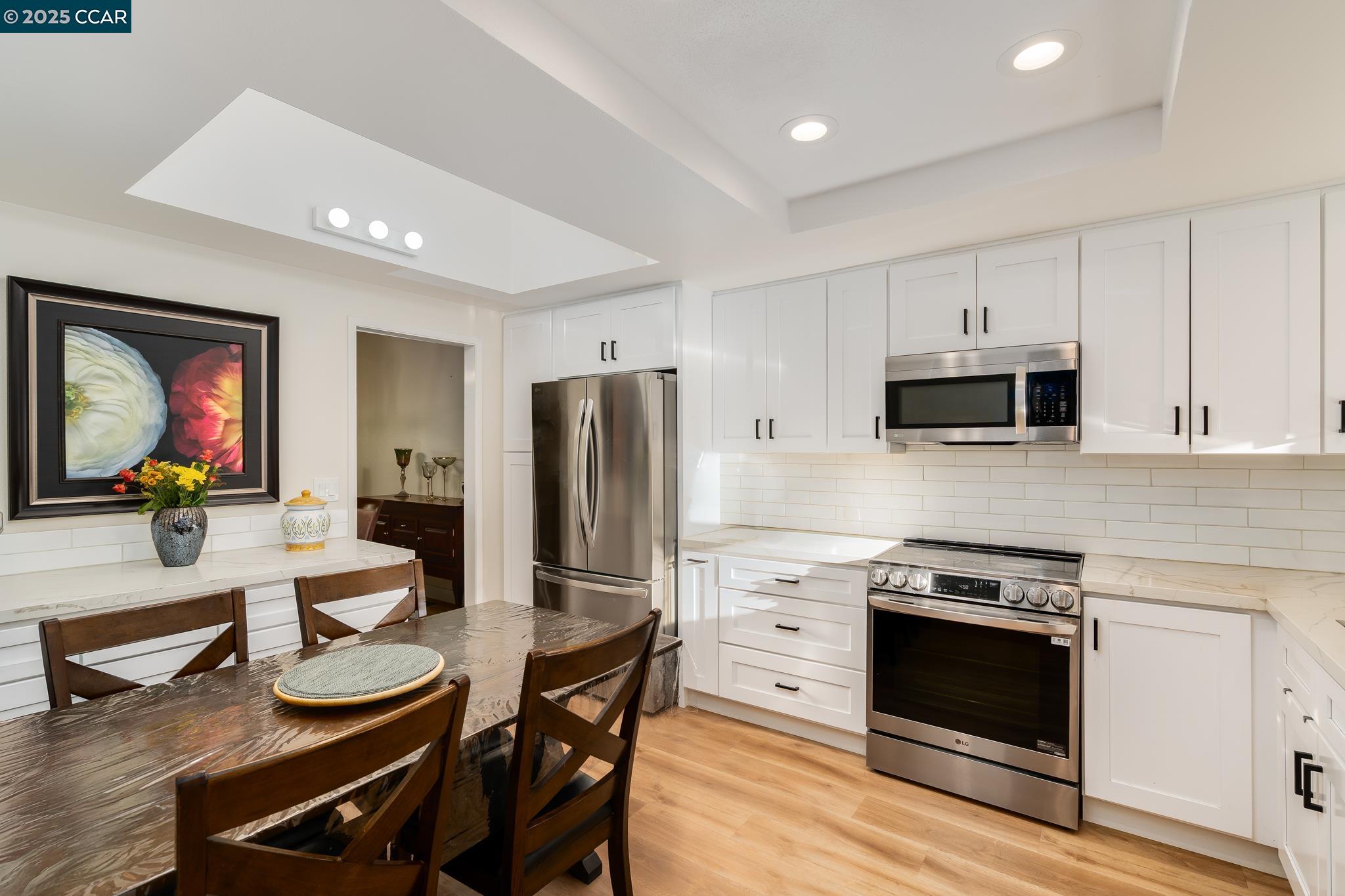 Detail Gallery Image 17 of 31 For 1942 Rancho Verde Circle E, Danville,  CA 94526 - 3 Beds | 2 Baths