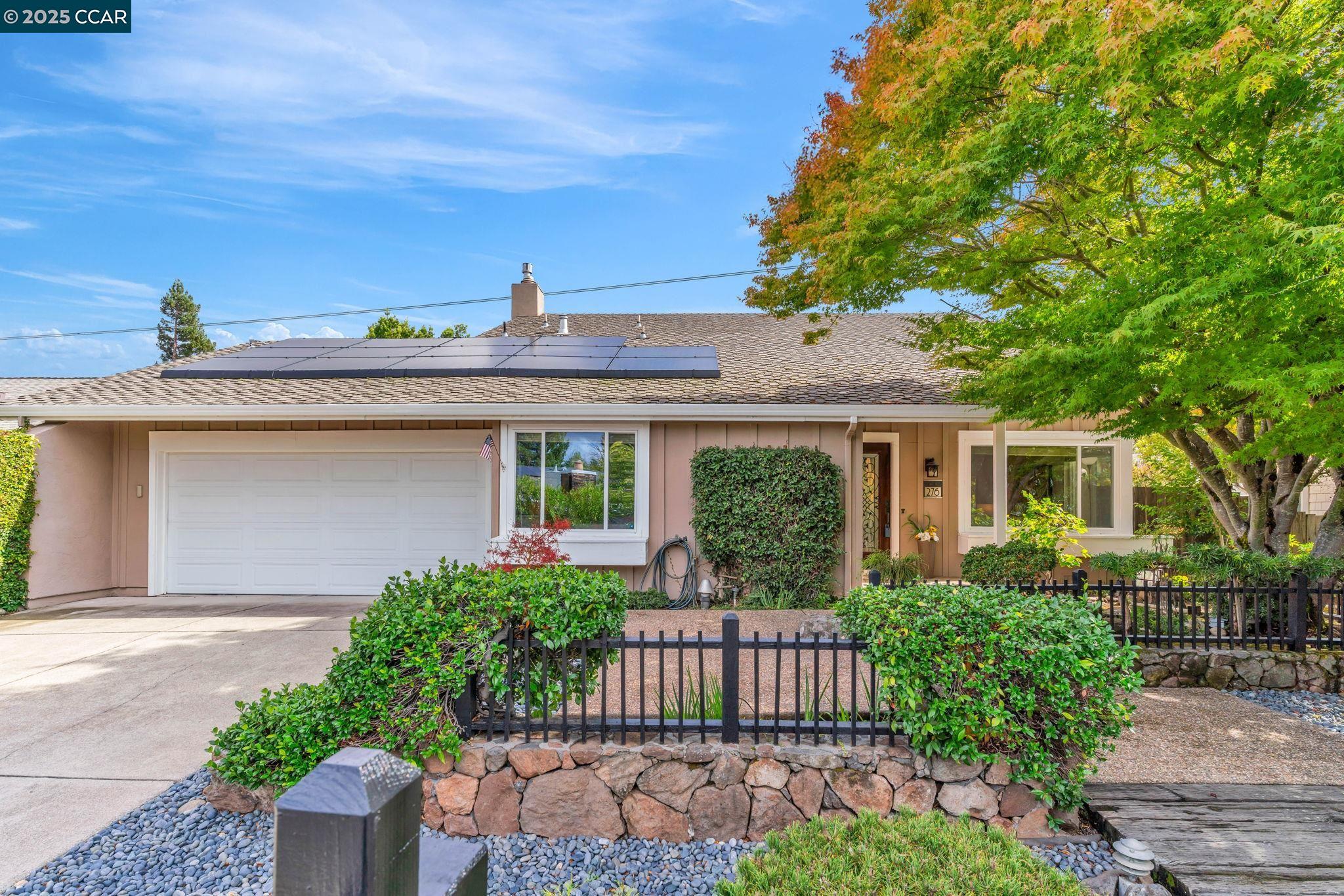 Detail Gallery Image 3 of 50 For 276 Sunnybrae Dr, Martinez,  CA 94553 - 4 Beds | 2 Baths