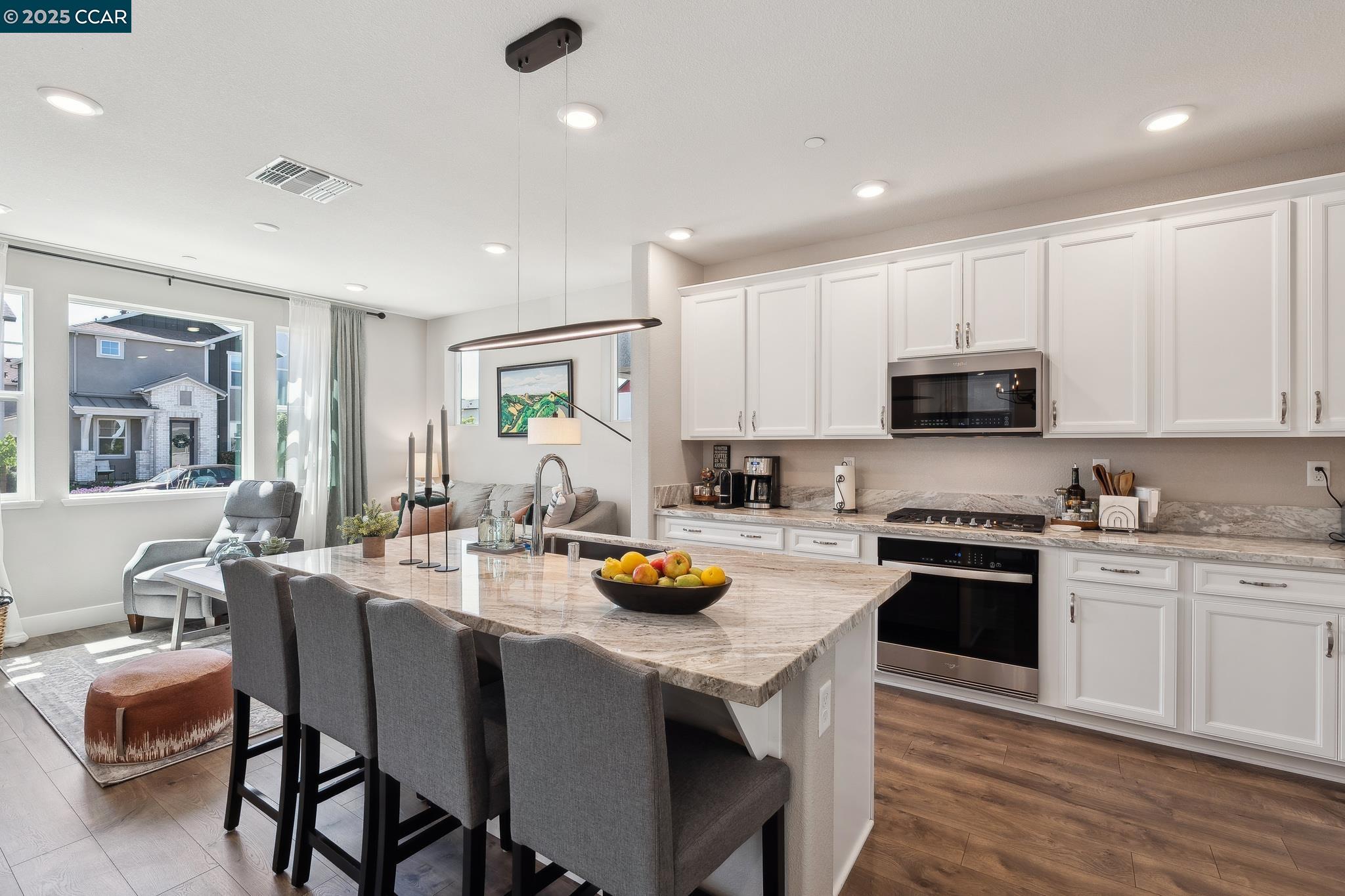 Detail Gallery Image 11 of 35 For 2940 Wheat Grass Street, Sacramento,  CA 95833 - 3 Beds | 2/1 Baths