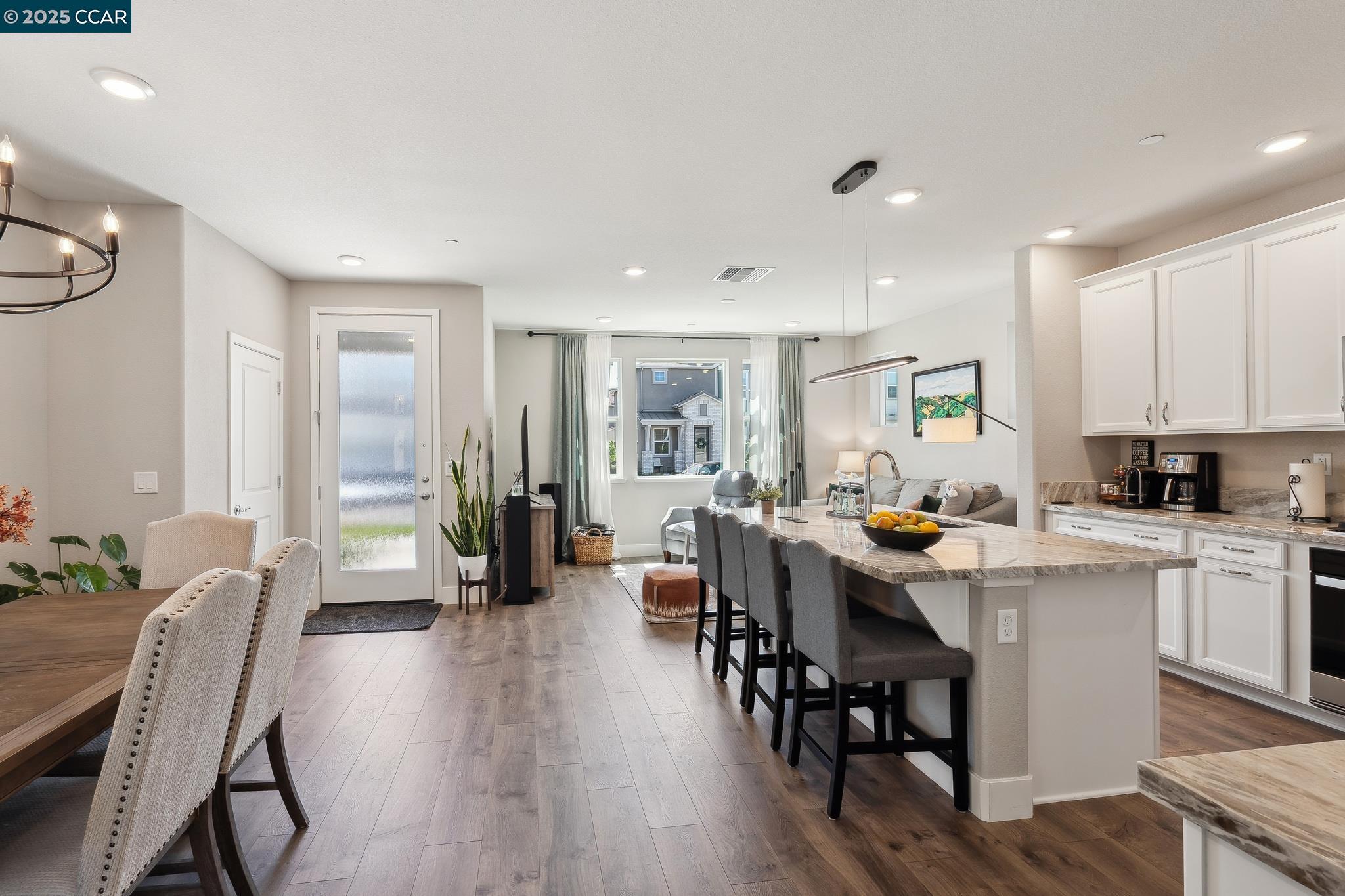 Detail Gallery Image 16 of 35 For 2940 Wheat Grass Street, Sacramento,  CA 95833 - 3 Beds | 2/1 Baths