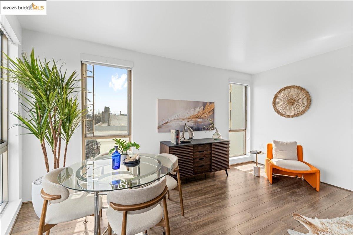 Detail Gallery Image 8 of 33 For 1201 Pine St #365,  Oakland,  CA 94607 - 1 Beds | 1 Baths