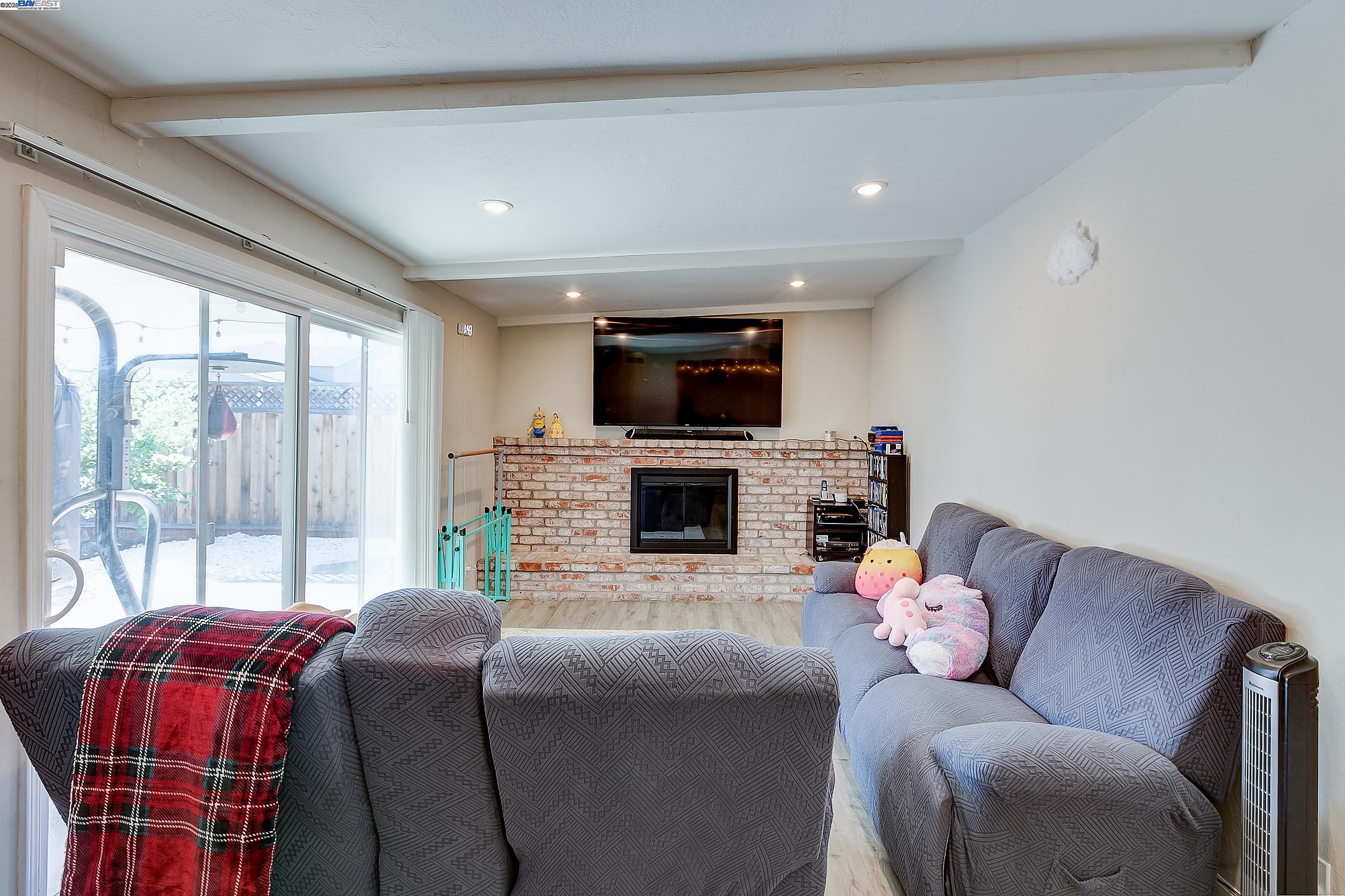 Detail Gallery Image 20 of 34 For 5330 Coco Palm Dr, Fremont,  CA 94538 - 4 Beds | 2 Baths