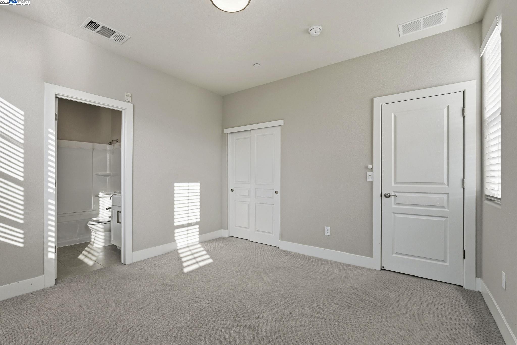 Detail Gallery Image 21 of 37 For 201 Jetty Dr, Richmond,  CA 94804 - 3 Beds | 3/1 Baths