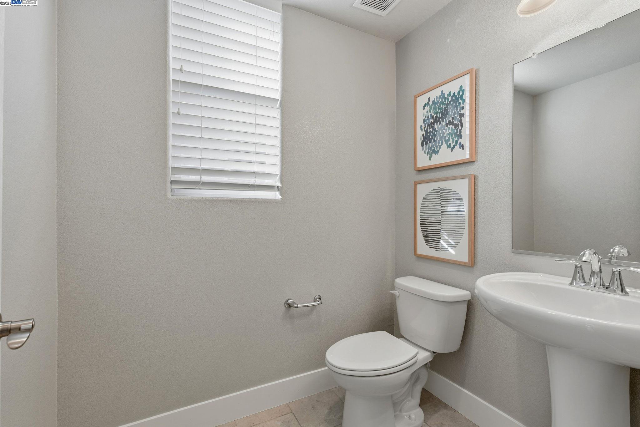 Detail Gallery Image 28 of 37 For 201 Jetty Dr, Richmond,  CA 94804 - 3 Beds | 3/1 Baths