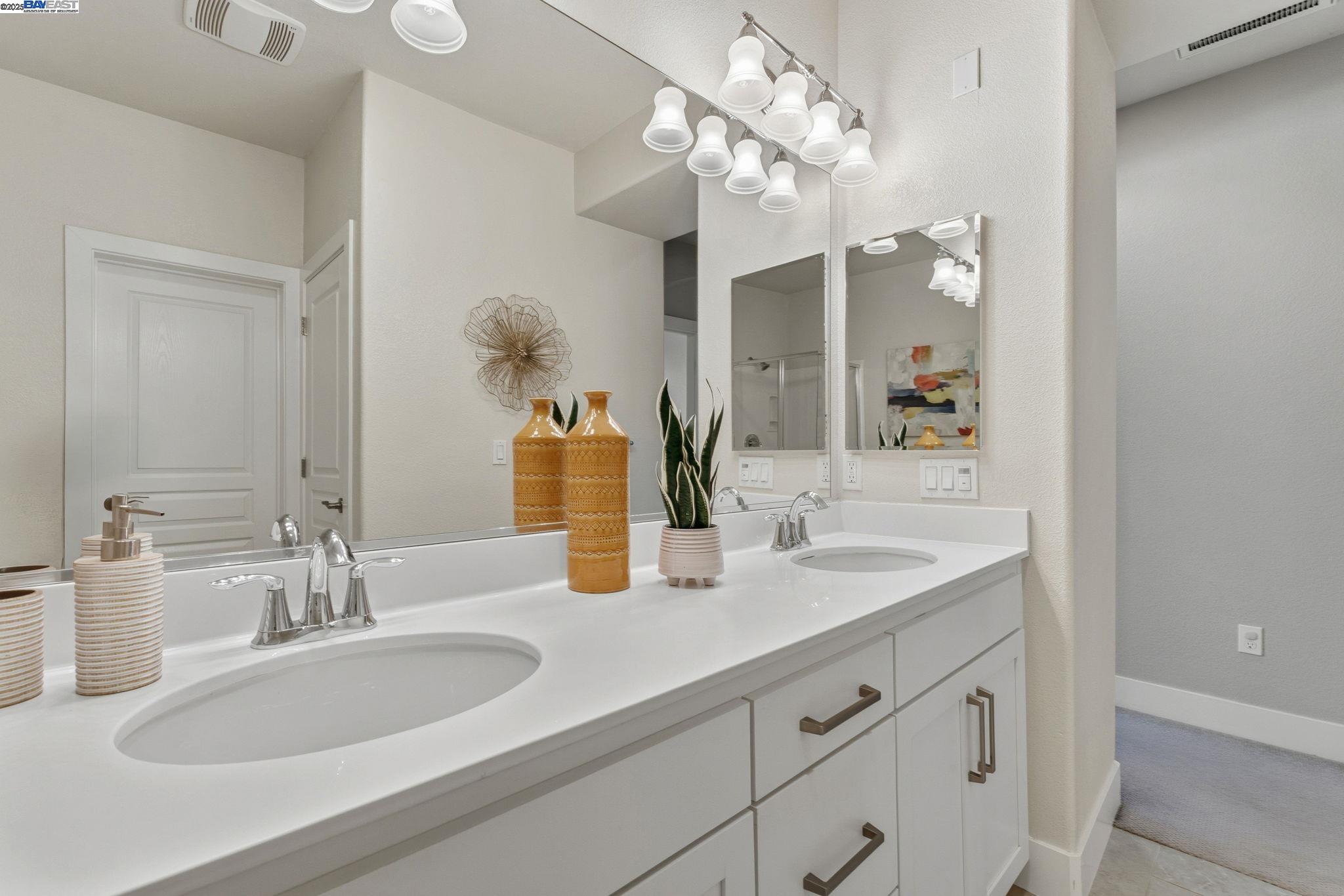 Detail Gallery Image 33 of 37 For 201 Jetty Dr, Richmond,  CA 94804 - 3 Beds | 3/1 Baths