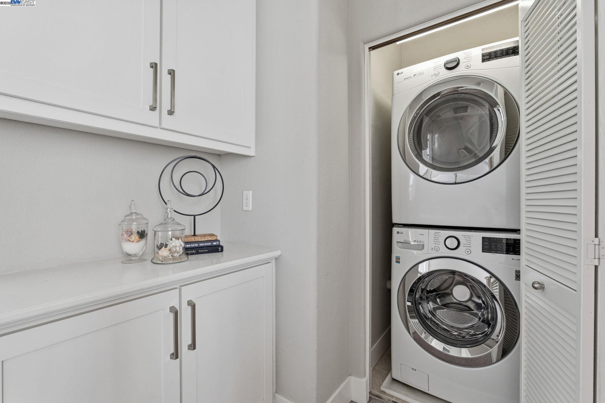 Detail Gallery Image 34 of 37 For 201 Jetty Dr, Richmond,  CA 94804 - 3 Beds | 3/1 Baths