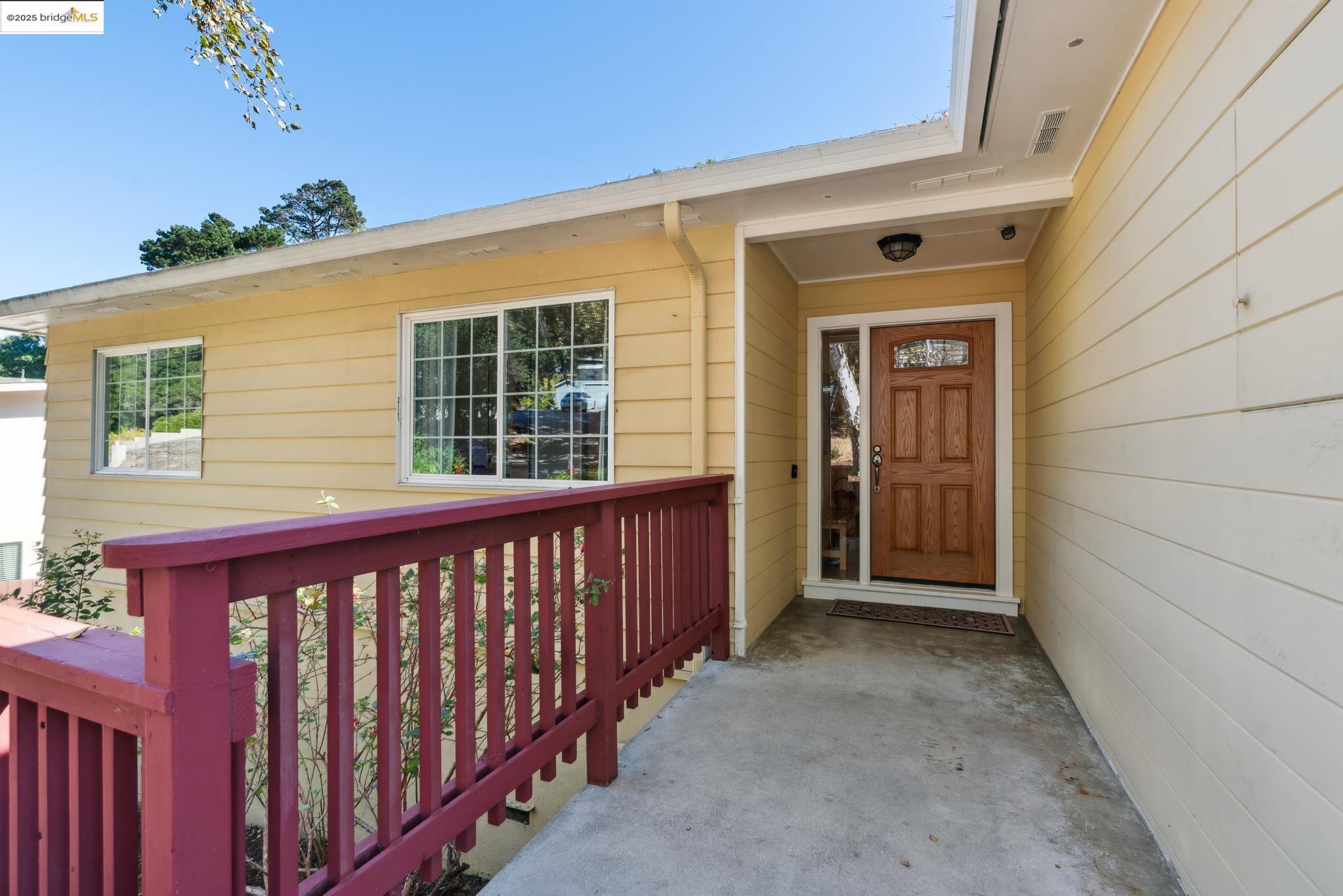 Detail Gallery Image 13 of 60 For 5406 Sobrante Ave, El Sobrante,  CA 94803 - 3 Beds | 2 Baths