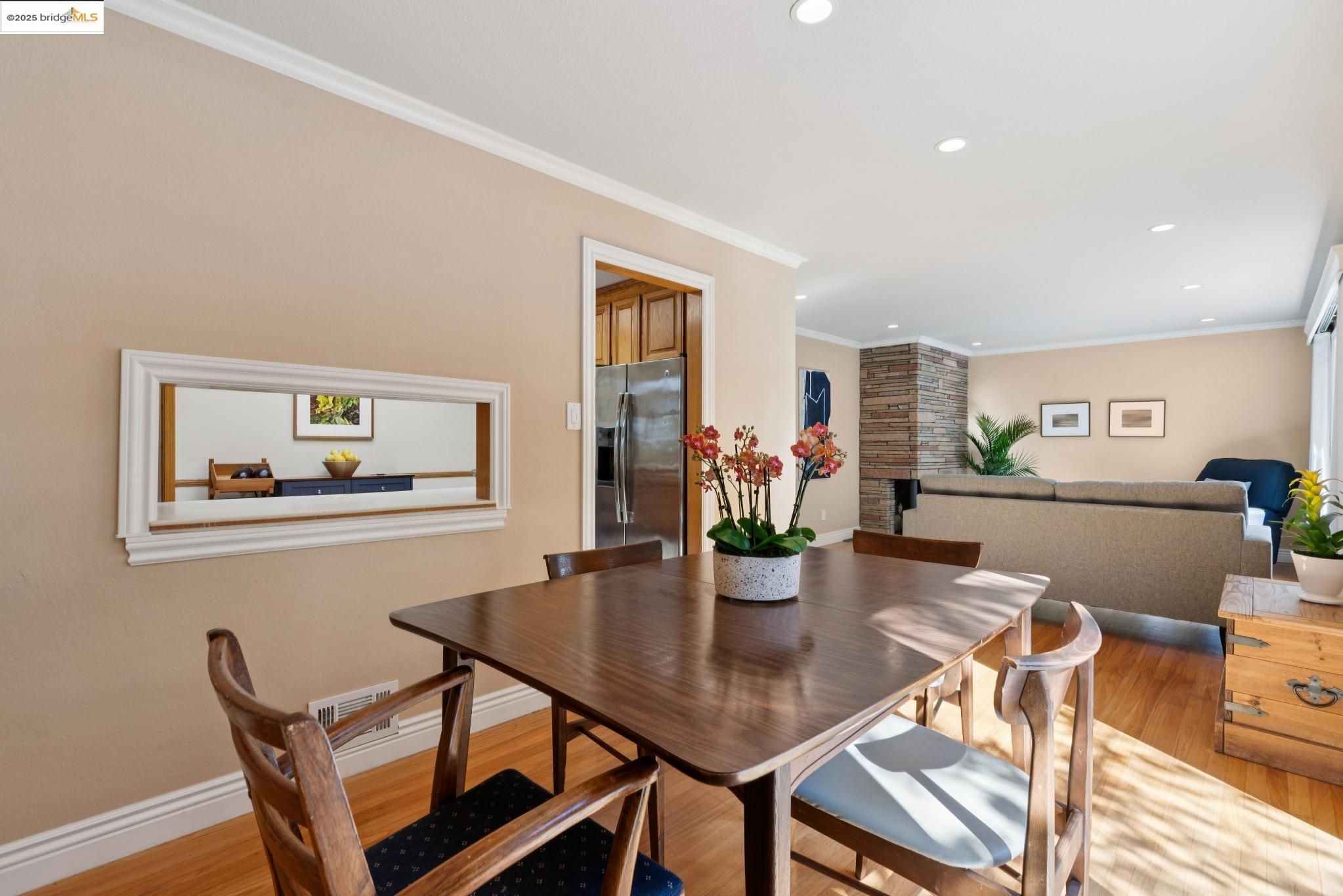 Detail Gallery Image 20 of 60 For 5406 Sobrante Ave, El Sobrante,  CA 94803 - 3 Beds | 2 Baths