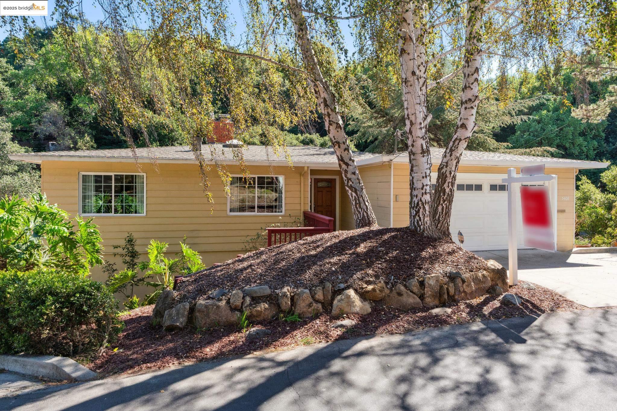 Detail Gallery Image 5 of 60 For 5406 Sobrante Ave, El Sobrante,  CA 94803 - 3 Beds | 2 Baths