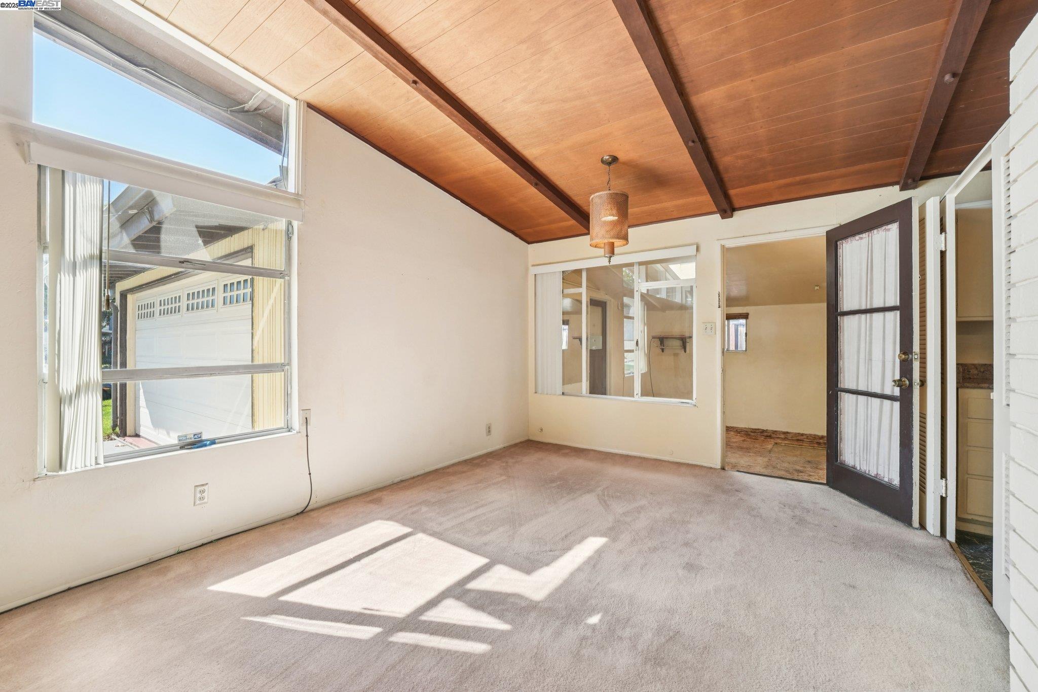 Detail Gallery Image 6 of 49 For 27342 Capri Ave, Hayward,  CA 94545 - 3 Beds | 2 Baths