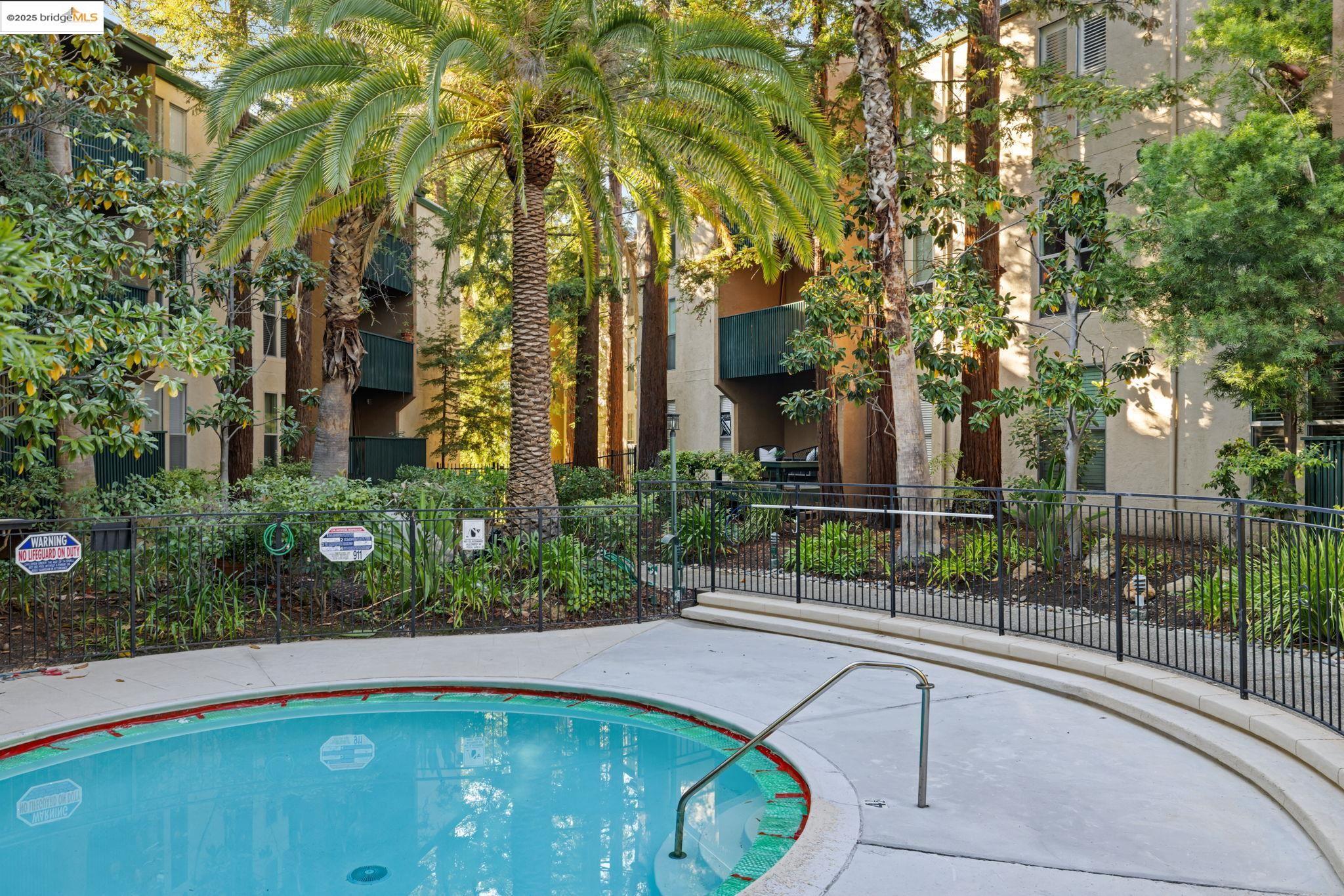 Detail Gallery Image 31 of 39 For 155 Sharene Ln #111,  Walnut Creek,  CA 94596 - 1 Beds | 1 Baths