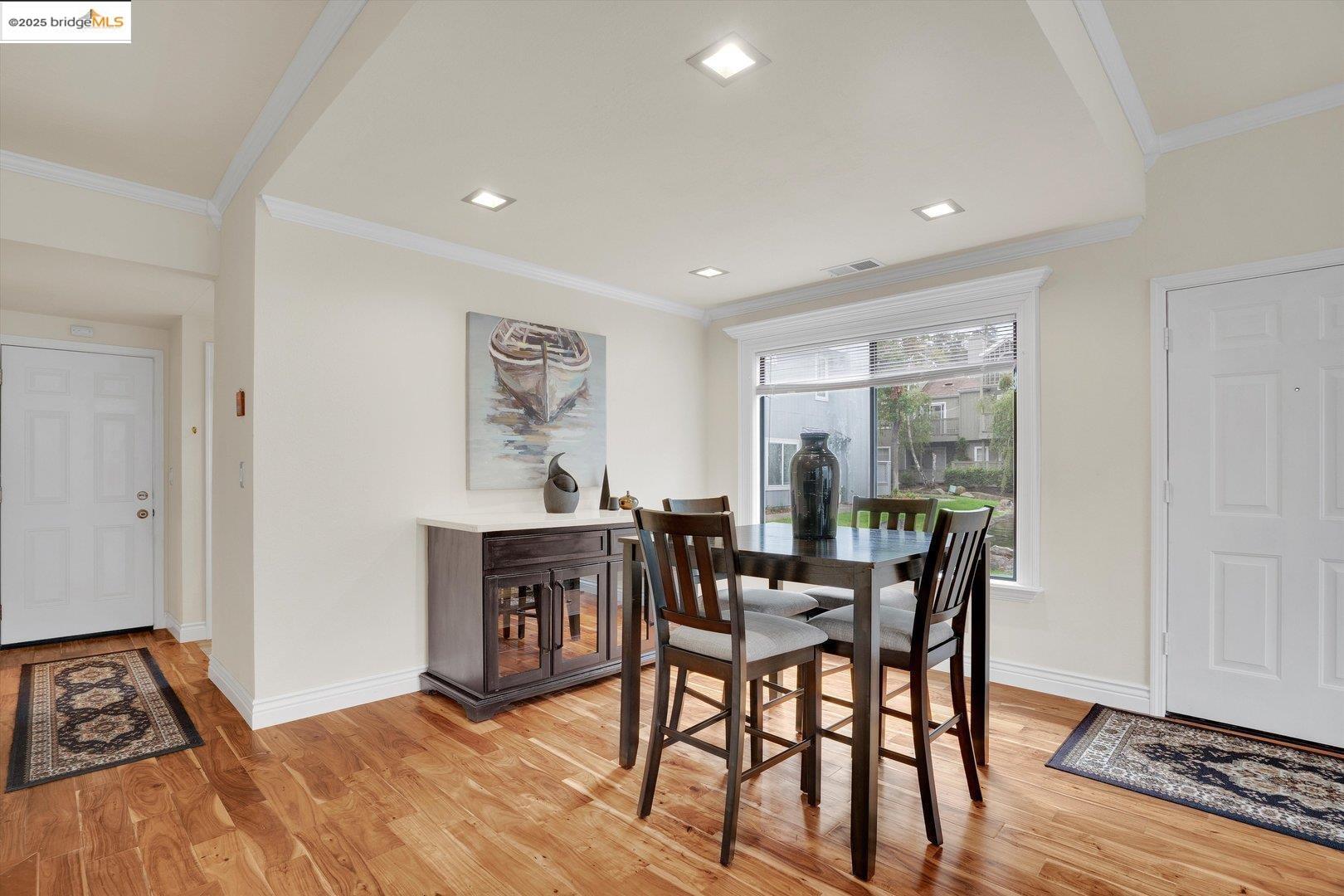 Detail Gallery Image 11 of 34 For 223 Sunspring Ct, Pleasant Hill,  CA 94523 - 3 Beds | 2/1 Baths