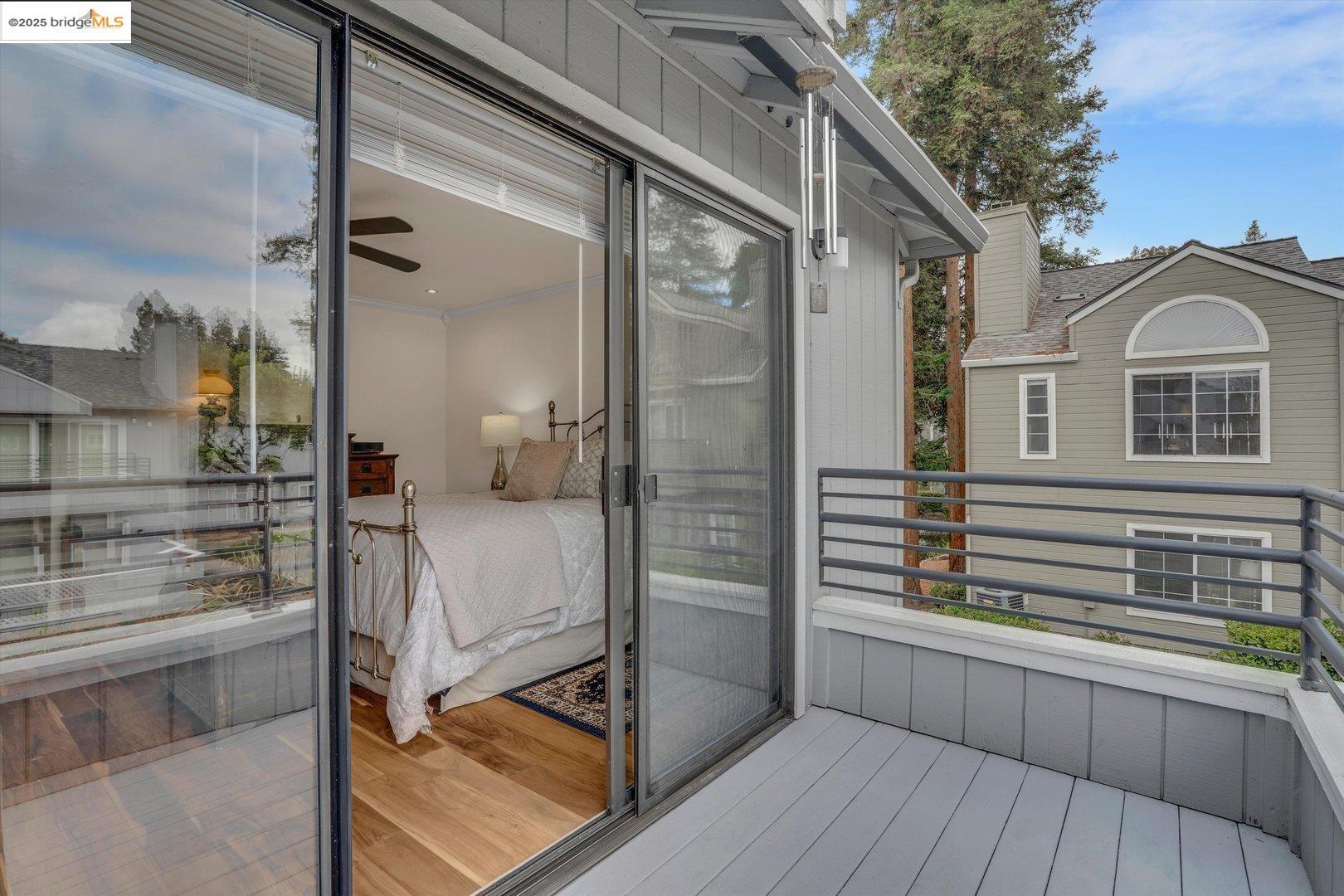 Detail Gallery Image 30 of 34 For 223 Sunspring Ct, Pleasant Hill,  CA 94523 - 3 Beds | 2/1 Baths