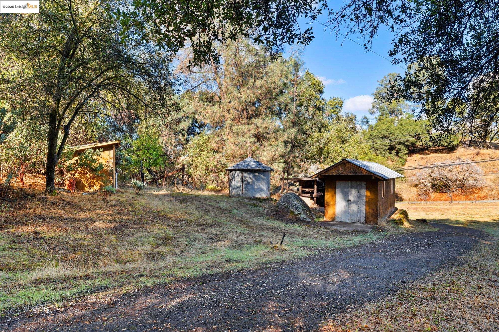 Detail Gallery Image 28 of 44 For 15895 Morris Rd, Sonora,  CA 95370 - 2 Beds | 1 Baths