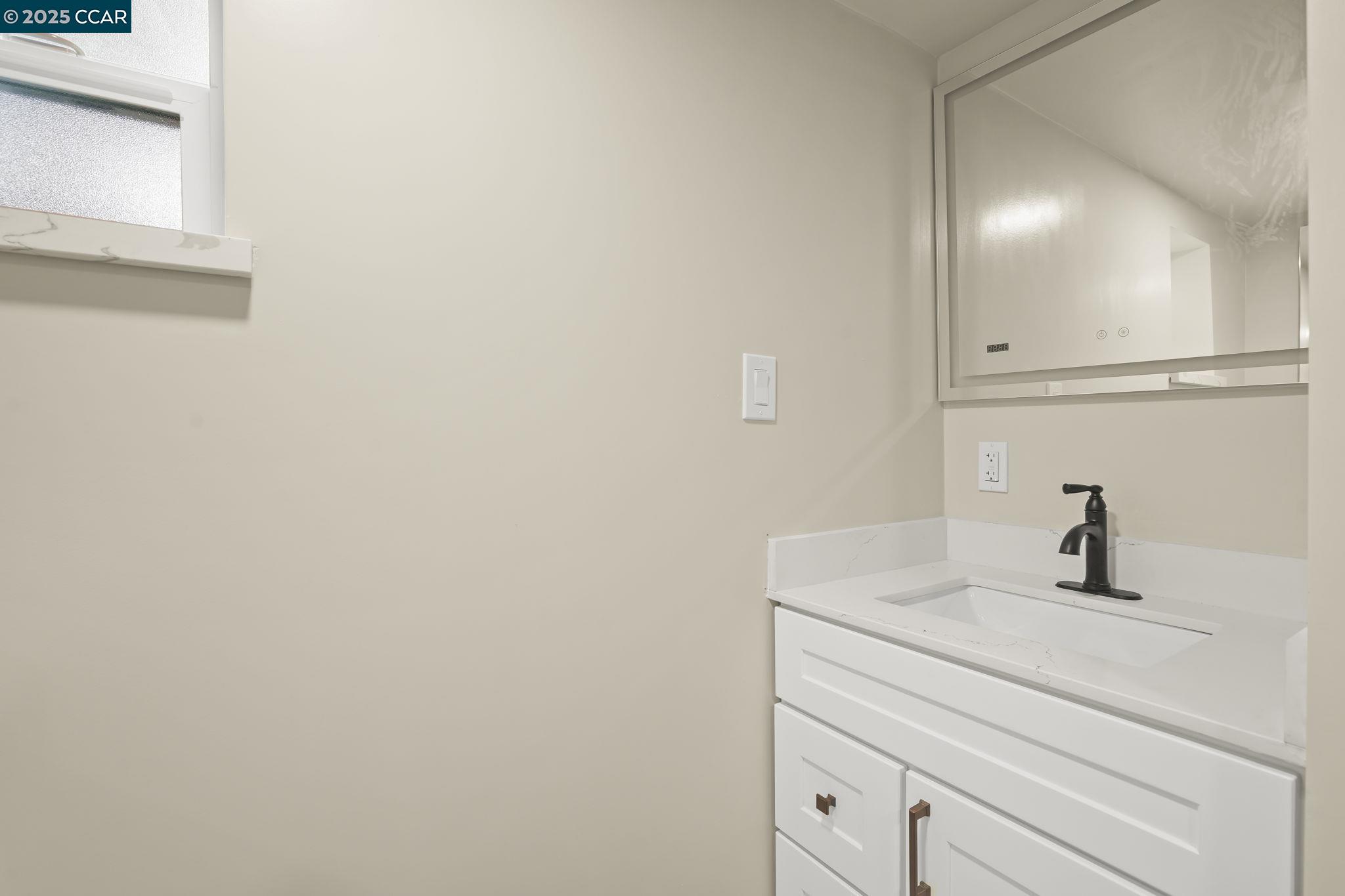 Detail Gallery Image 33 of 36 For 121 Bella Vista Way, Vallejo,  CA 94590 - 2 Beds | 1 Baths