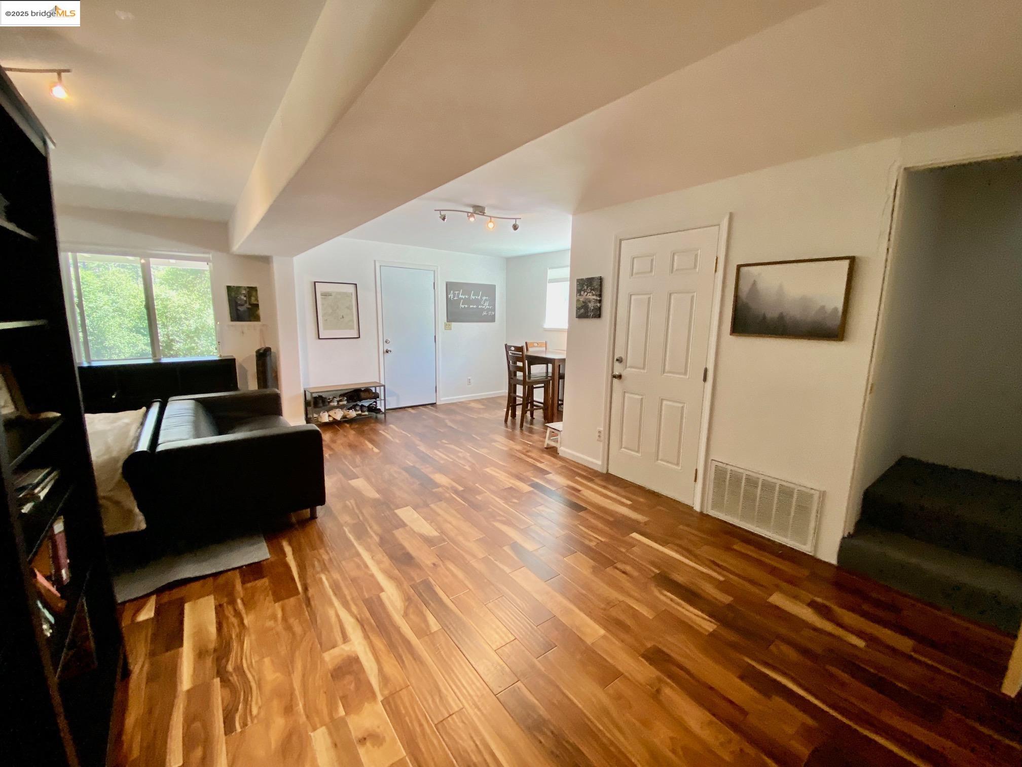 Detail Gallery Image 27 of 60 For 20892 Mckinley Way, Groveland,  CA 95321 - 3 Beds | 2 Baths