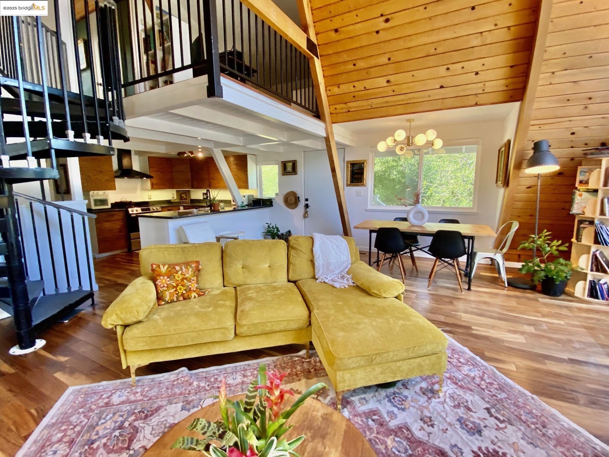 Detail Gallery Image 6 of 60 For 20892 Mckinley Way, Groveland,  CA 95321 - 3 Beds | 2 Baths