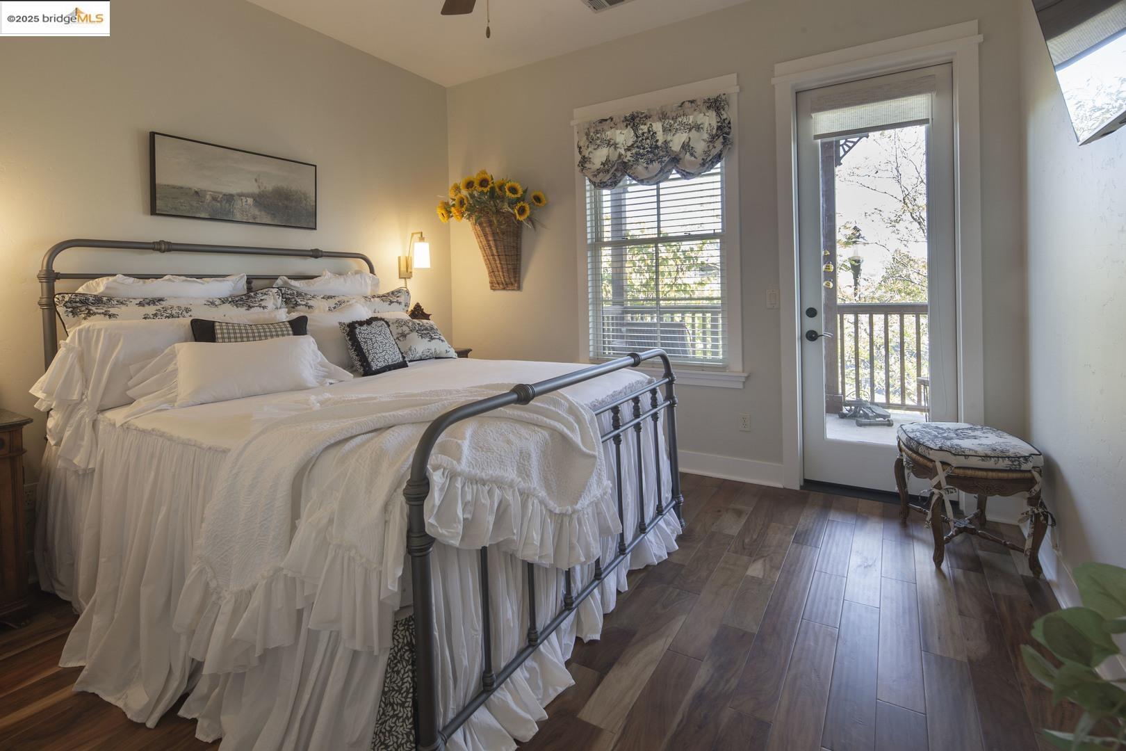 Detail Gallery Image 19 of 42 For 350 Town Square Rd, Copperopolis,  CA 95228 - 2 Beds | 2 Baths