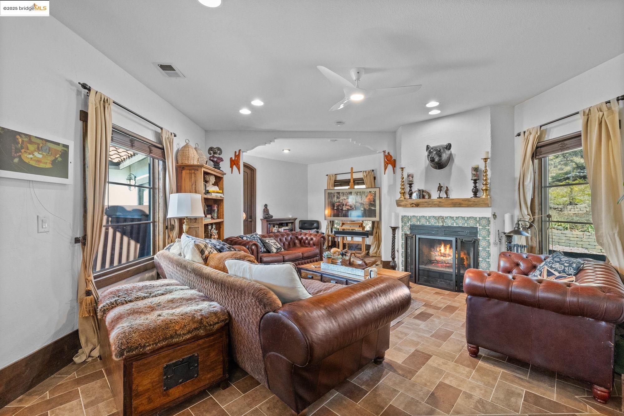 Detail Gallery Image 16 of 59 For 444 Jackson St, Copperopolis,  CA 95228 - 3 Beds | 3 Baths