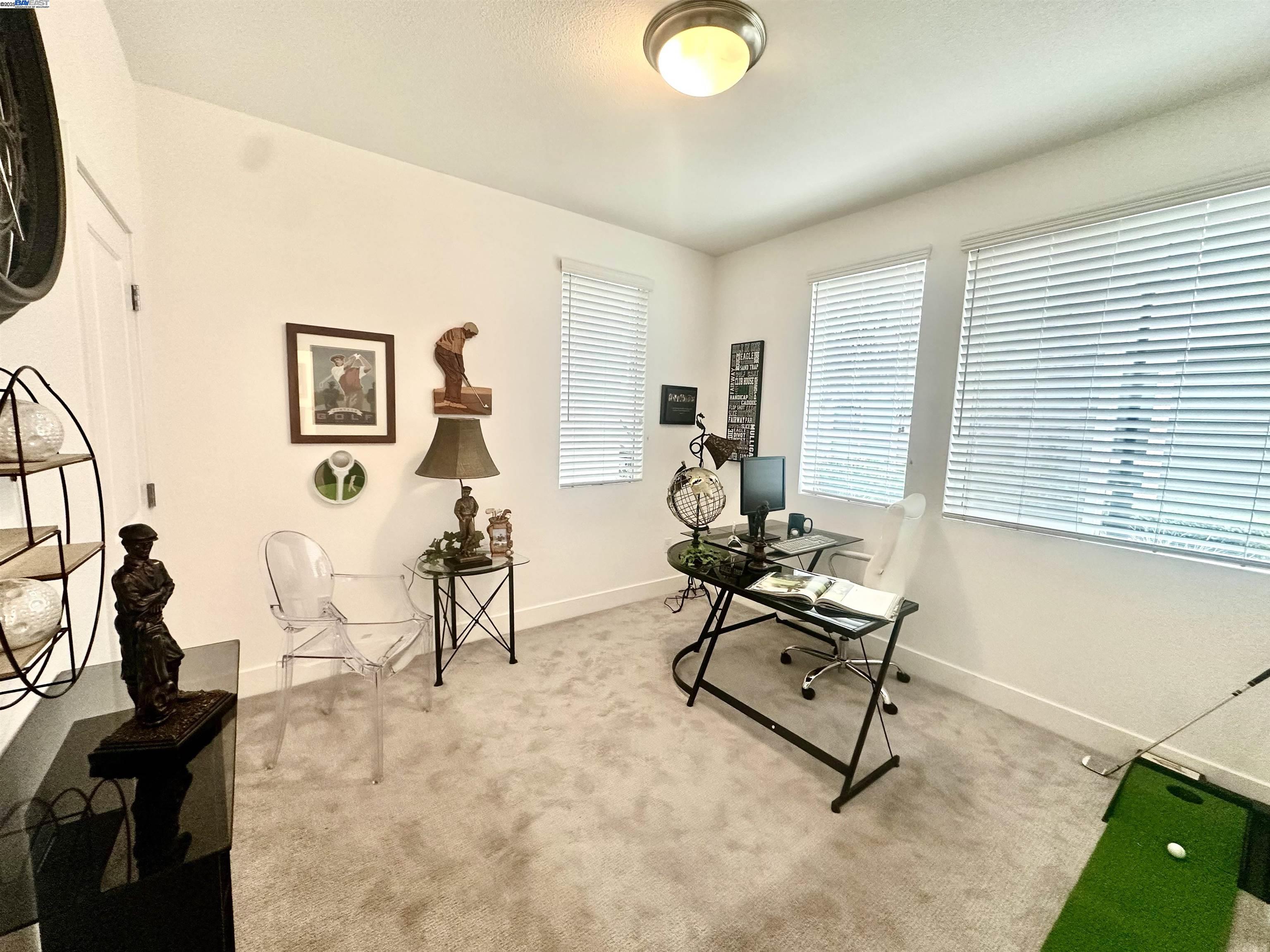 Detail Gallery Image 3 of 39 For 1465 Latitudes Way, Richmond,  CA 94804 - 3 Beds | 3/1 Baths