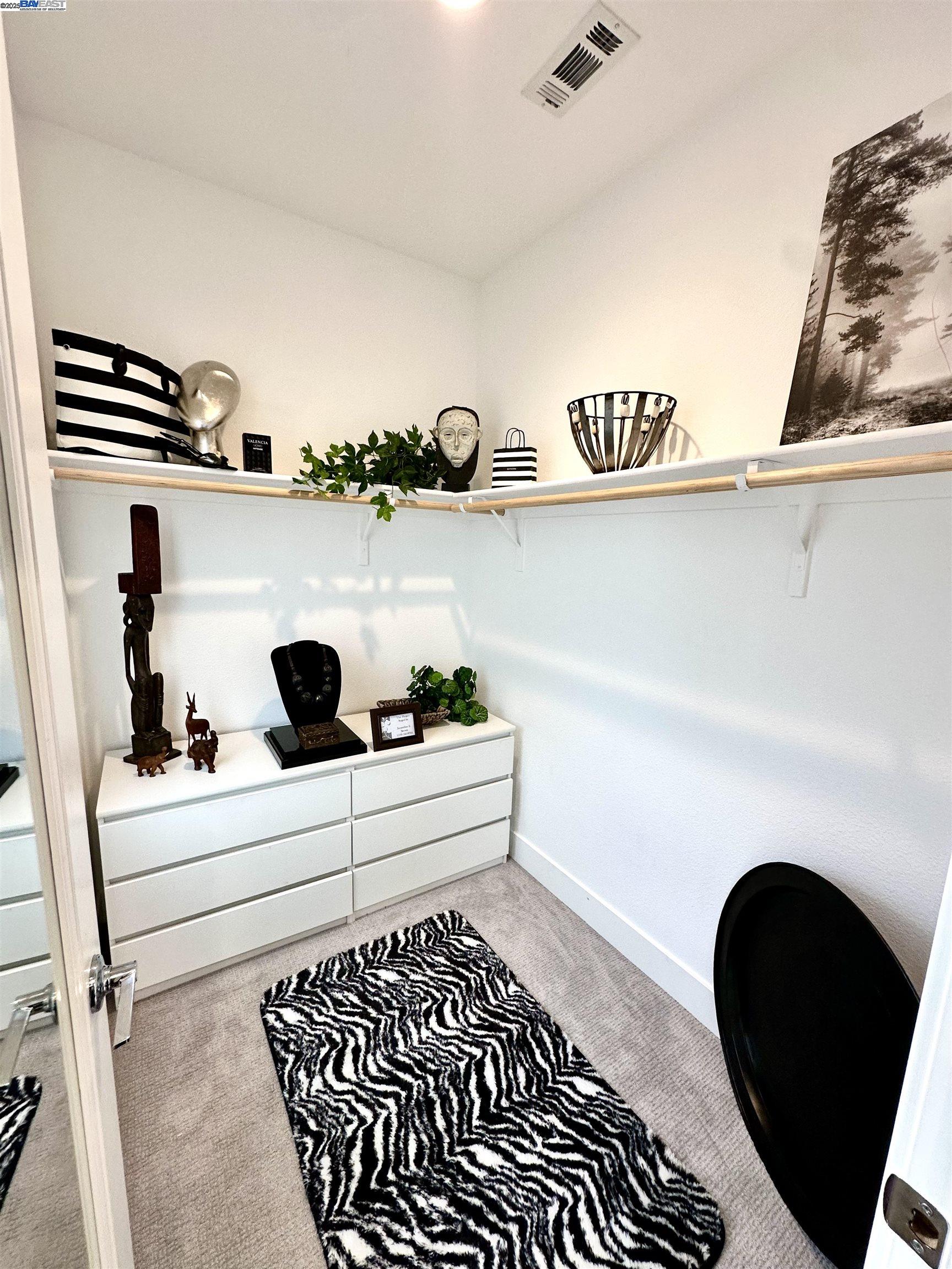 Detail Gallery Image 22 of 39 For 1465 Latitudes Way, Richmond,  CA 94804 - 3 Beds | 3/1 Baths