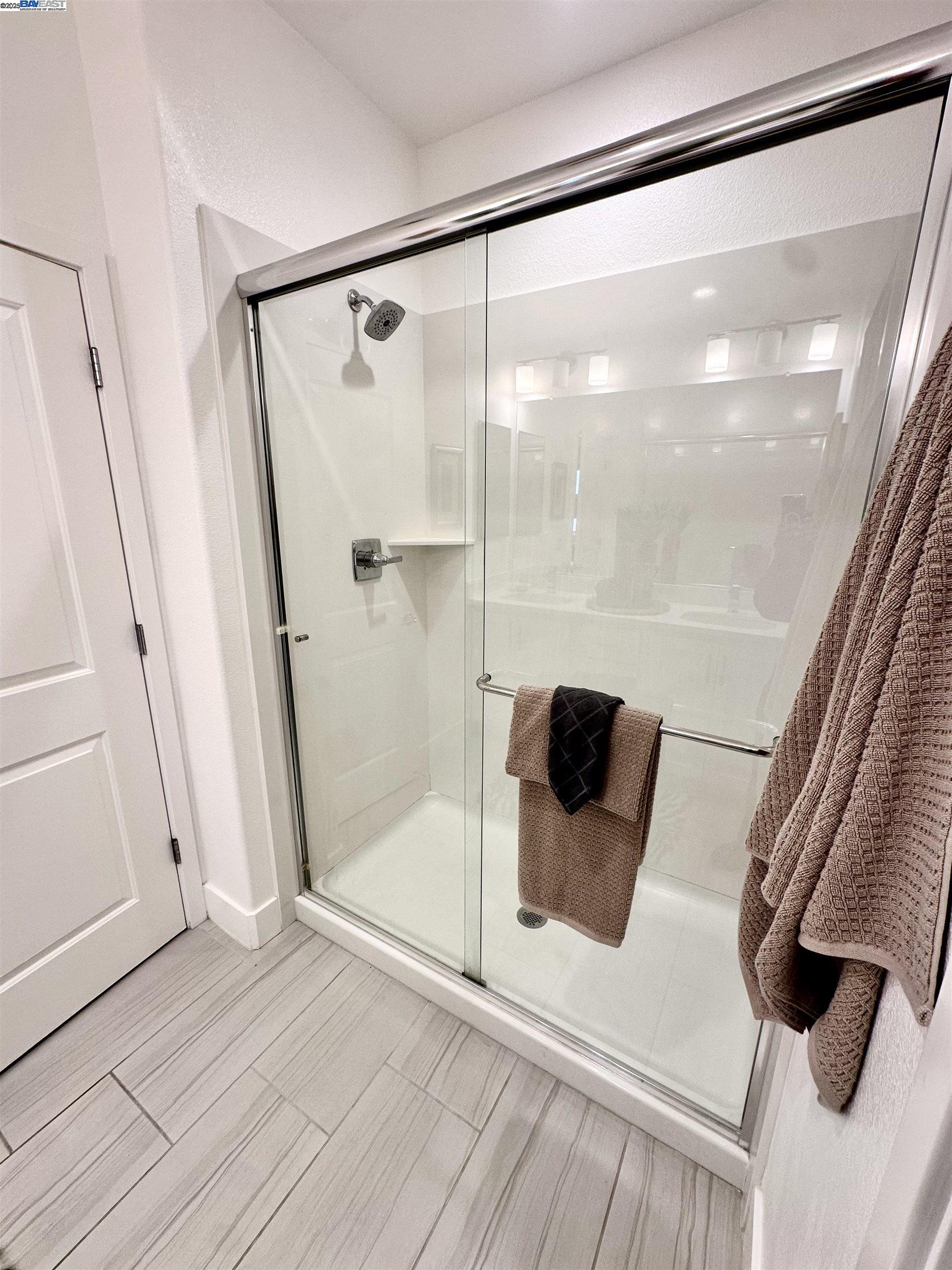 Detail Gallery Image 25 of 39 For 1465 Latitudes Way, Richmond,  CA 94804 - 3 Beds | 3/1 Baths