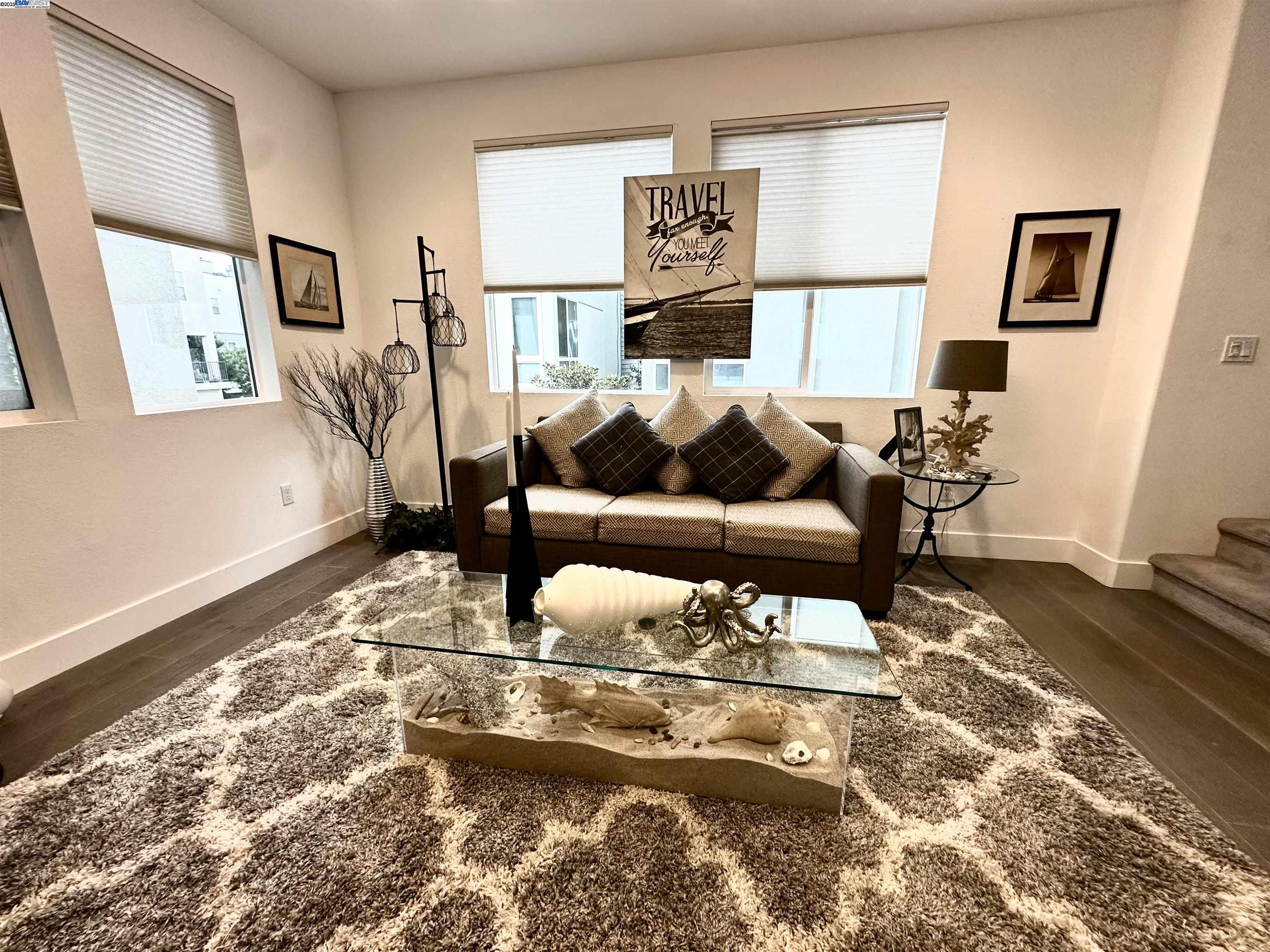 Detail Gallery Image 7 of 39 For 1465 Latitudes Way, Richmond,  CA 94804 - 3 Beds | 3/1 Baths