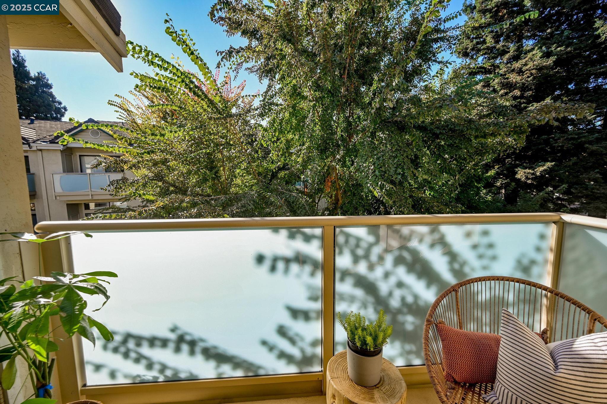 Detail Gallery Image 7 of 35 For 3080 Fostoria Cir, Danville,  CA 94526 - 3 Beds | 2 Baths