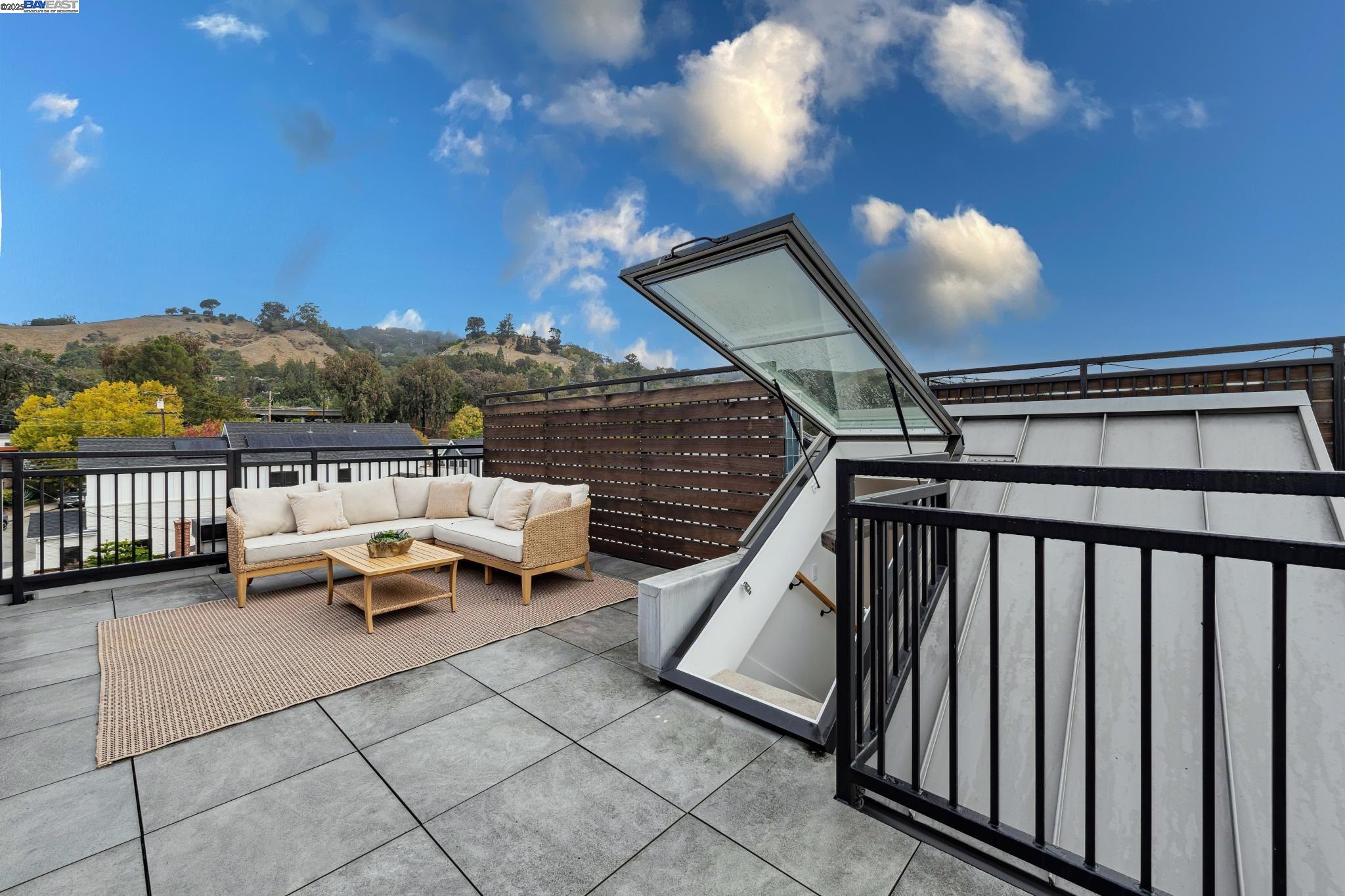 Detail Gallery Image 35 of 45 For 922 Brown Ave, Lafayette,  CA 94549 - 2 Beds | 2/1 Baths