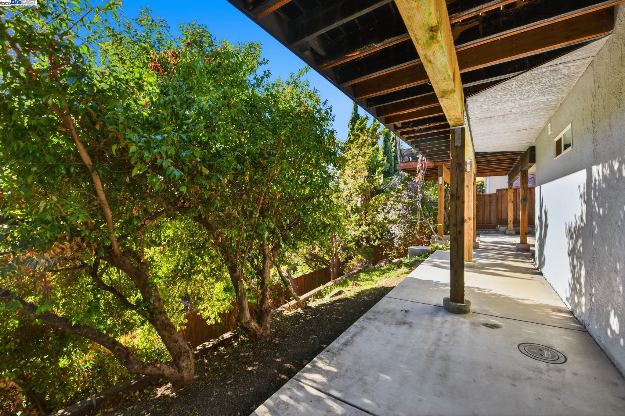 Detail Gallery Image 46 of 47 For 29673 Holiday St, Hayward,  CA 94544 - 5 Beds | 3 Baths